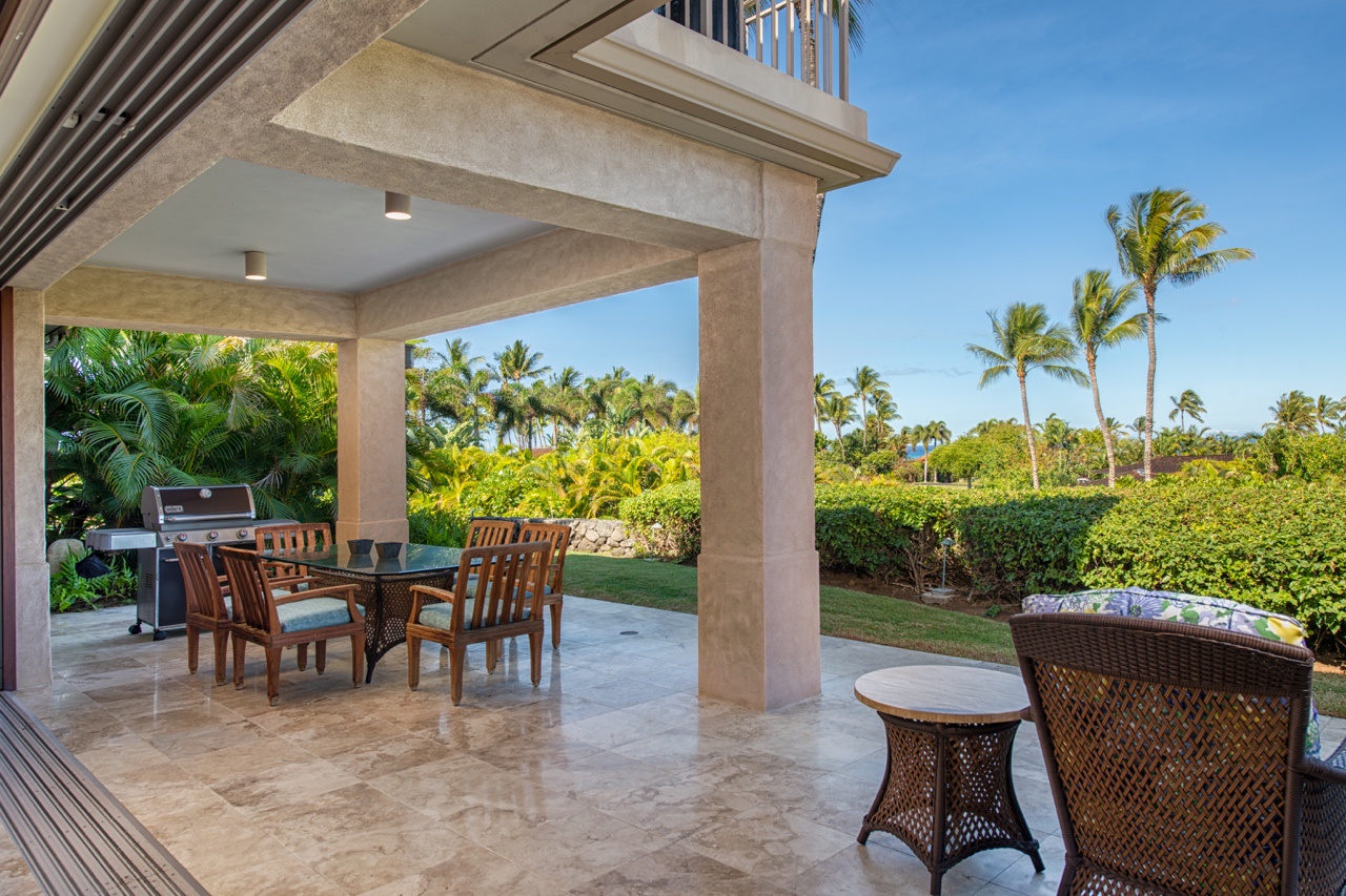 Kailua Kona Vacation Rentals, 2BD Hillside Villa (4102) at Hualalai Resort - Gather around the expansive lanai, your perfect spot to dine and relax.