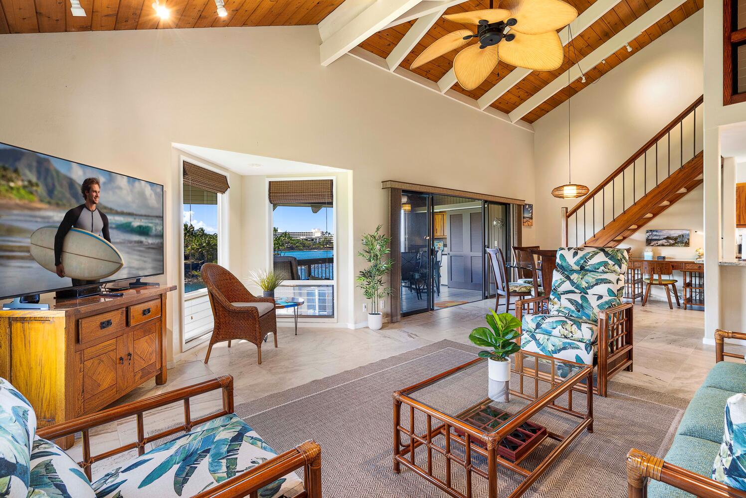 Kailua Kona Vacation Rentals, Kanaloa at Kona 3303 - Enjoy the open floor plan with plenty of natural light and seamless indoor-outdoor living.