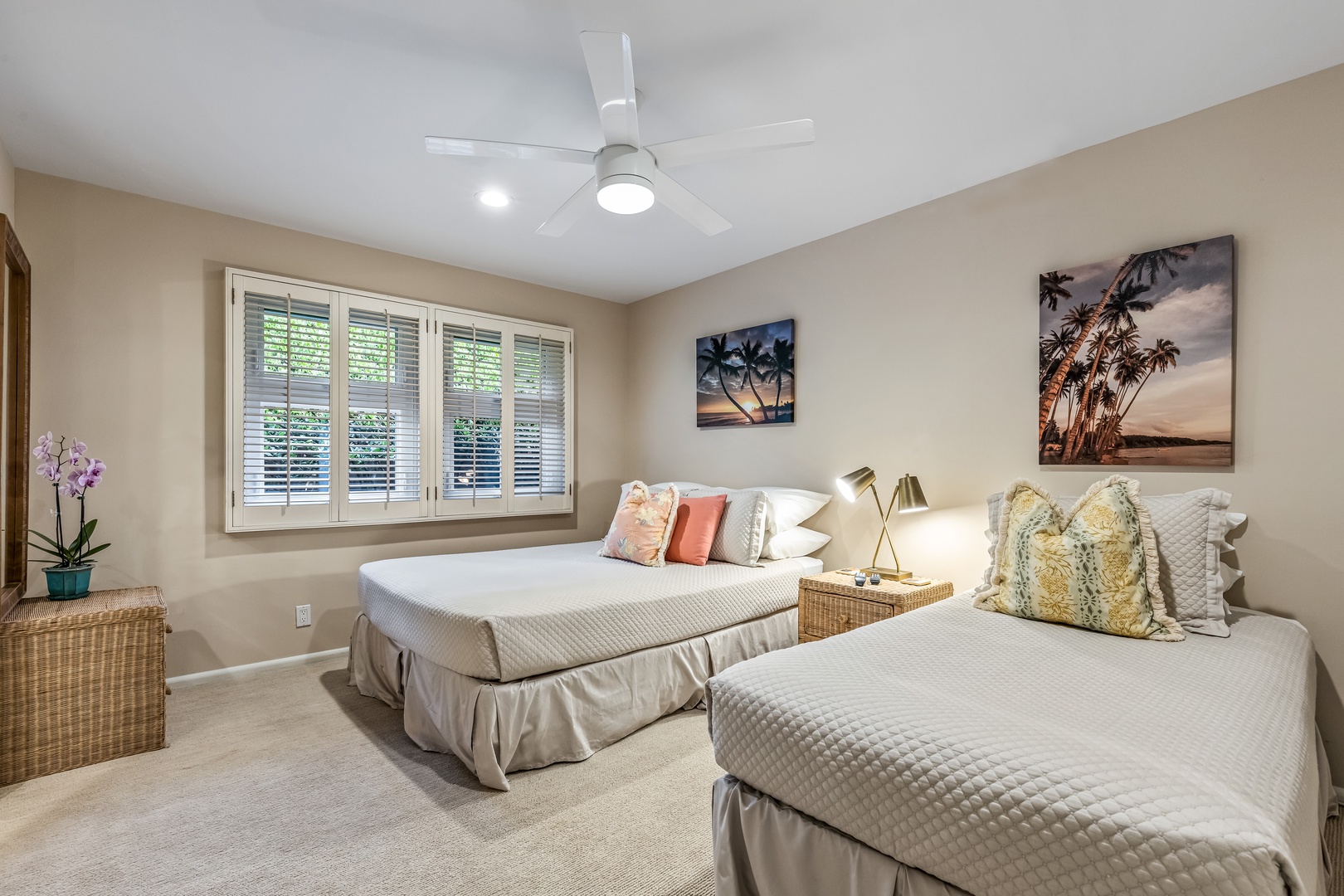 Honolulu Vacation Rentals, Hale Ola - Guest bedroom 2 ,beds have been updated to a King bed.