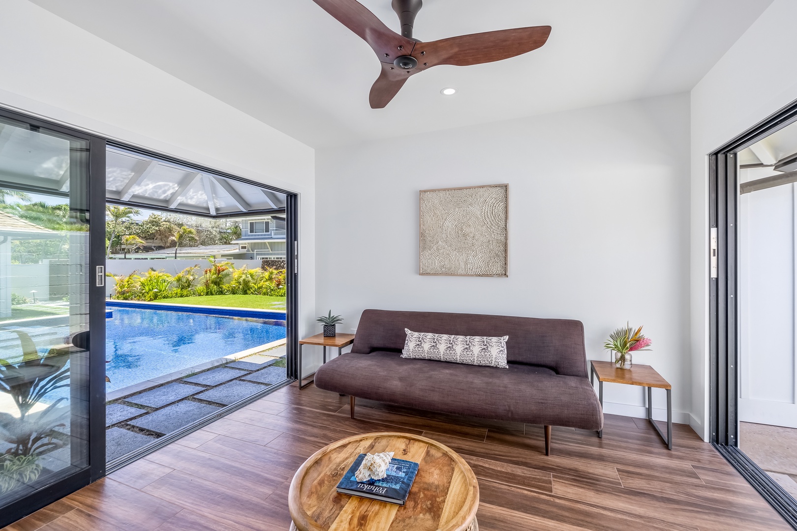 Kailua Vacation Rentals, Kailua Beach Villa - Bonus room with sleeper sofa and pool view