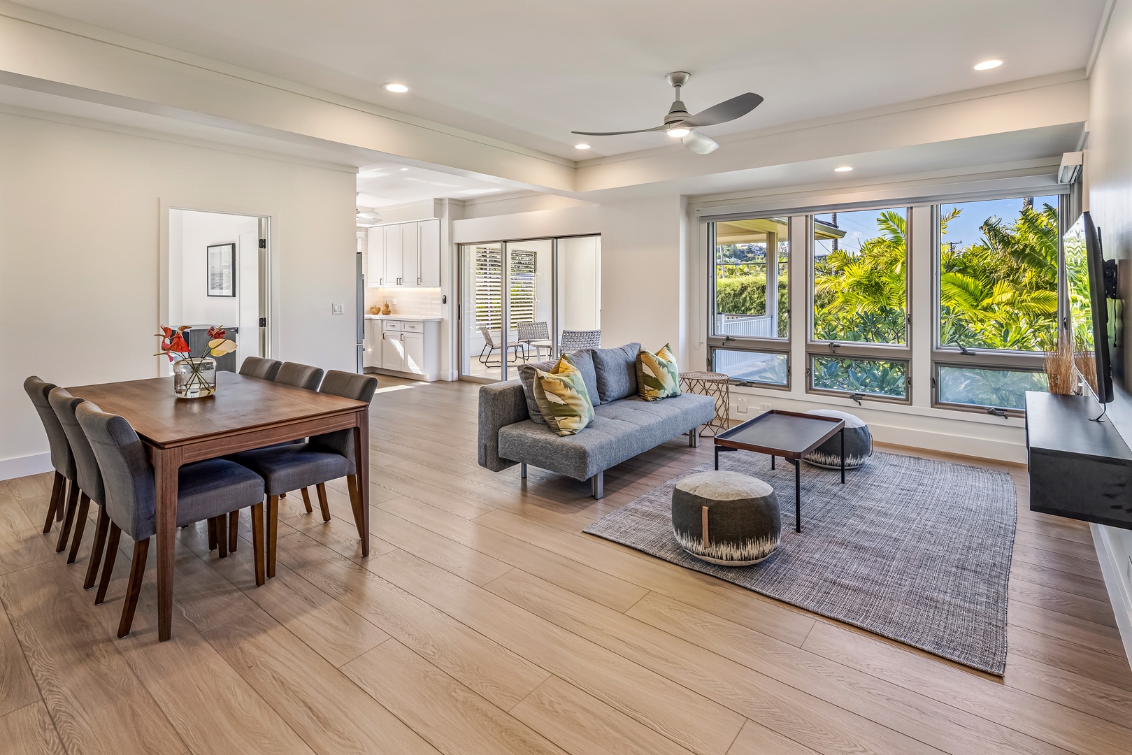 Kailua Vacation Rentals, Na Makana Villa - The cottage's floor plan is open-concept and perfect for gathering with your group