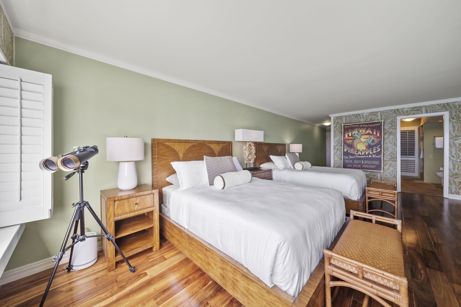 Honolulu Vacation Rentals, Colony Surf #1403 - Double beds with ocean views and tropical decor—relax in style with a telescope for sightseeing from your room.