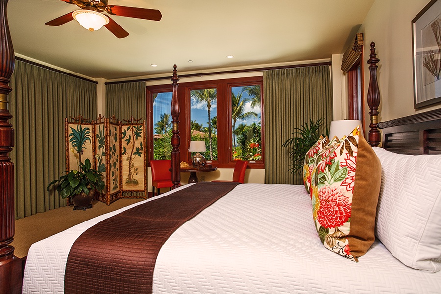 Wailea Vacation Rentals, Castaway Cove C201 at Wailea Beach Villas* - Second Primary Bedroom with 2 Queen beds with Ensuite Bathroom