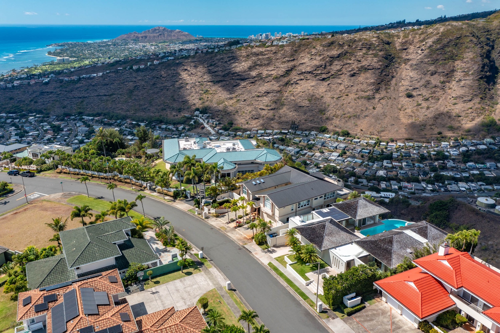 Honolulu Vacation Rentals, Sky Ridge House - Aerial shot of the neighborhood.