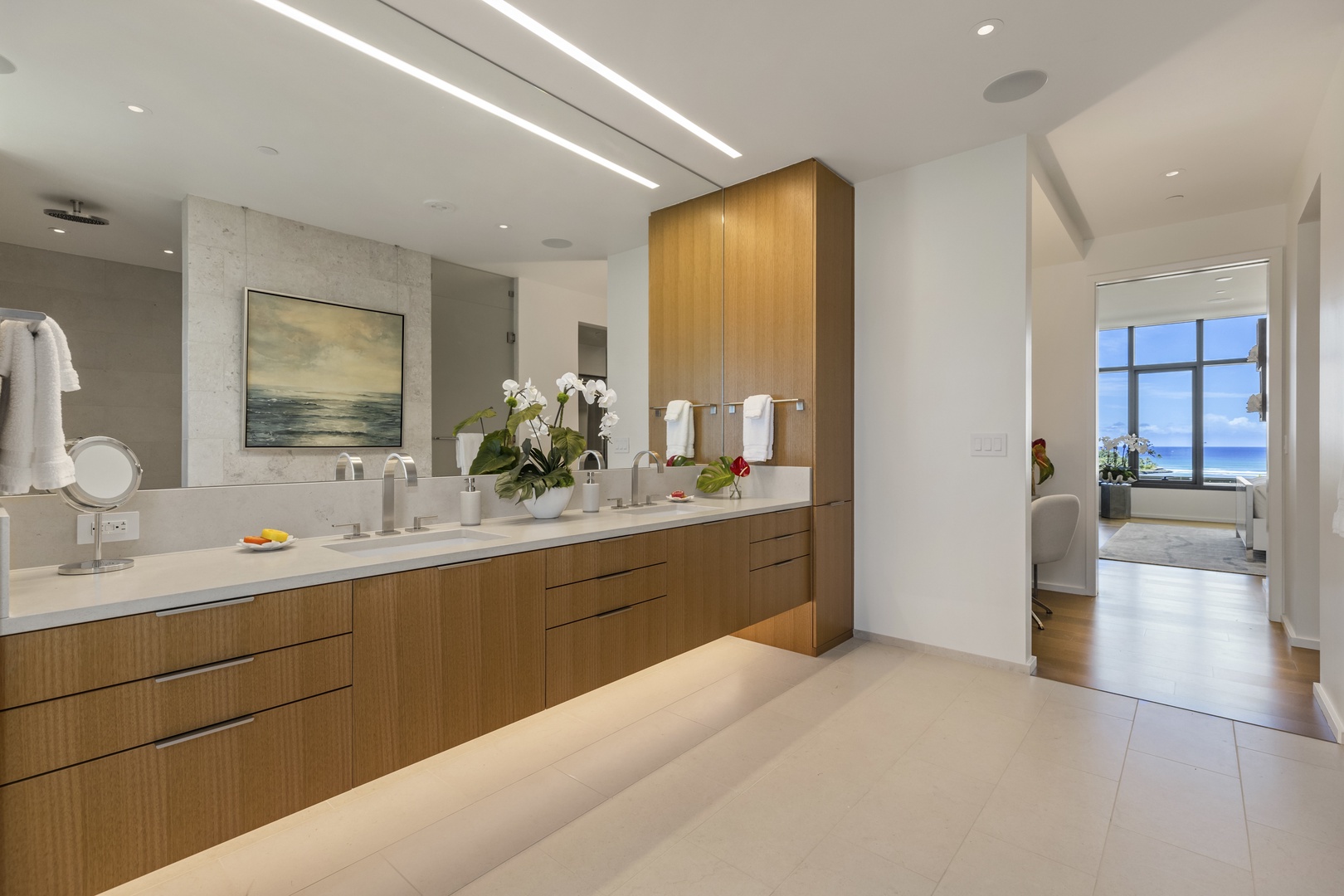 Honolulu Vacation Rentals, Park Lane Sky Resort - Primary ensuite bath has a large vanity with dual sinks