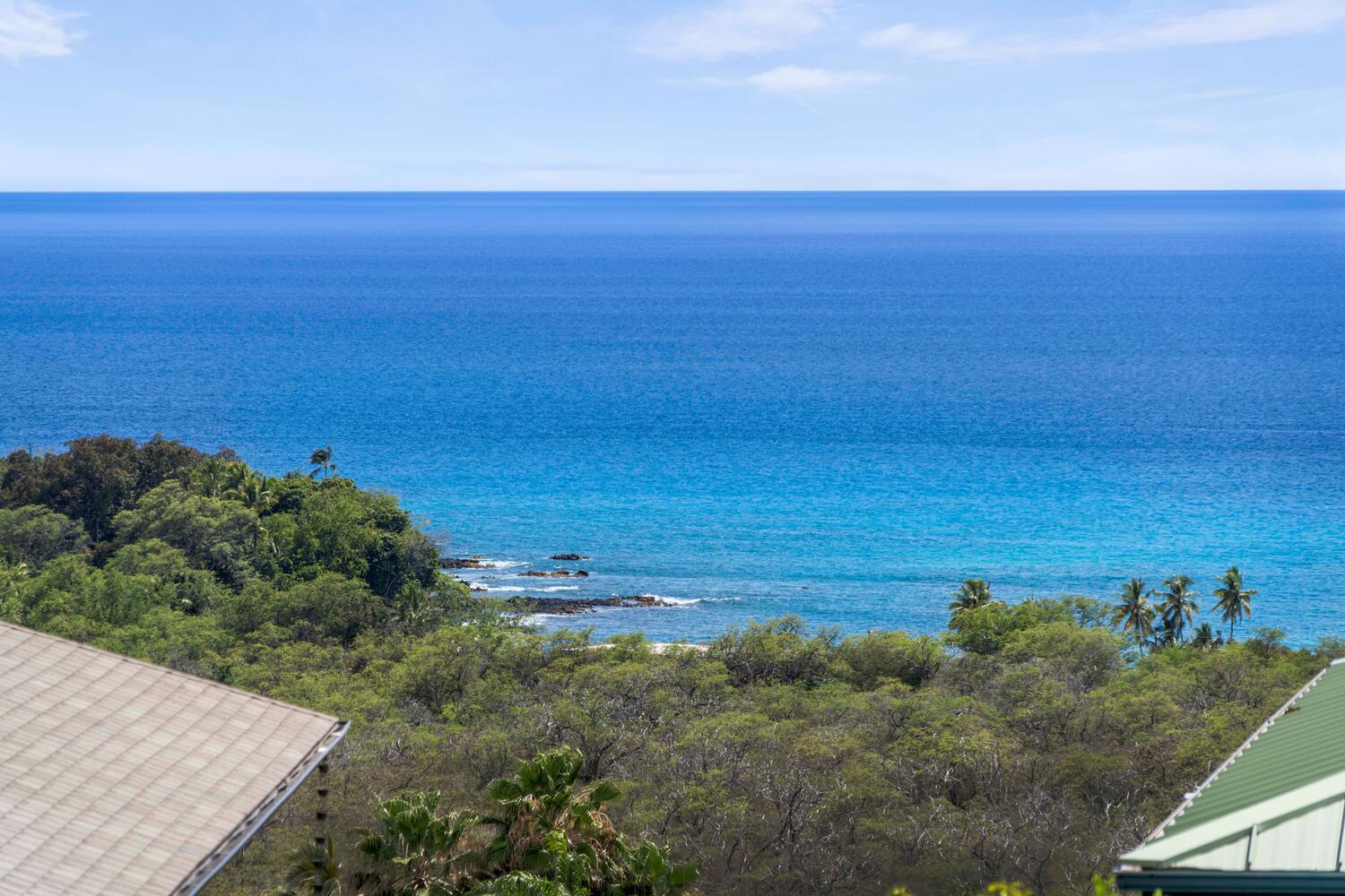 Kailua Kona Vacation Rentals, Kona Dreams - Enjoy the ocean views from the lanai.