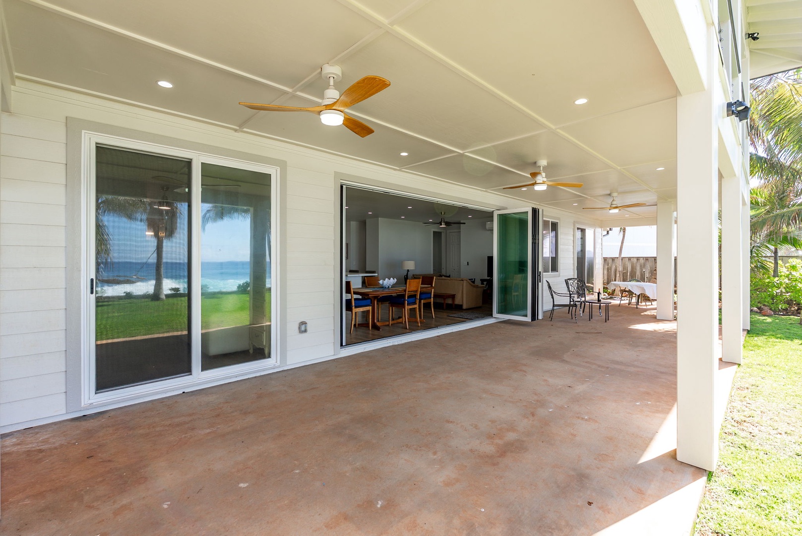 Waianae Vacation Rentals, Oceanfront Luxury Dream Estate - Gather for meals or conversation while enjoying expansive views and gentle trade winds.