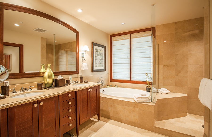 Wailea Vacation Rentals, Sun Splash C301 at Wailea Beach Villas* - Sun Splash C301 - Second Primary Bedroom with Private Bath and Two Queen Beds