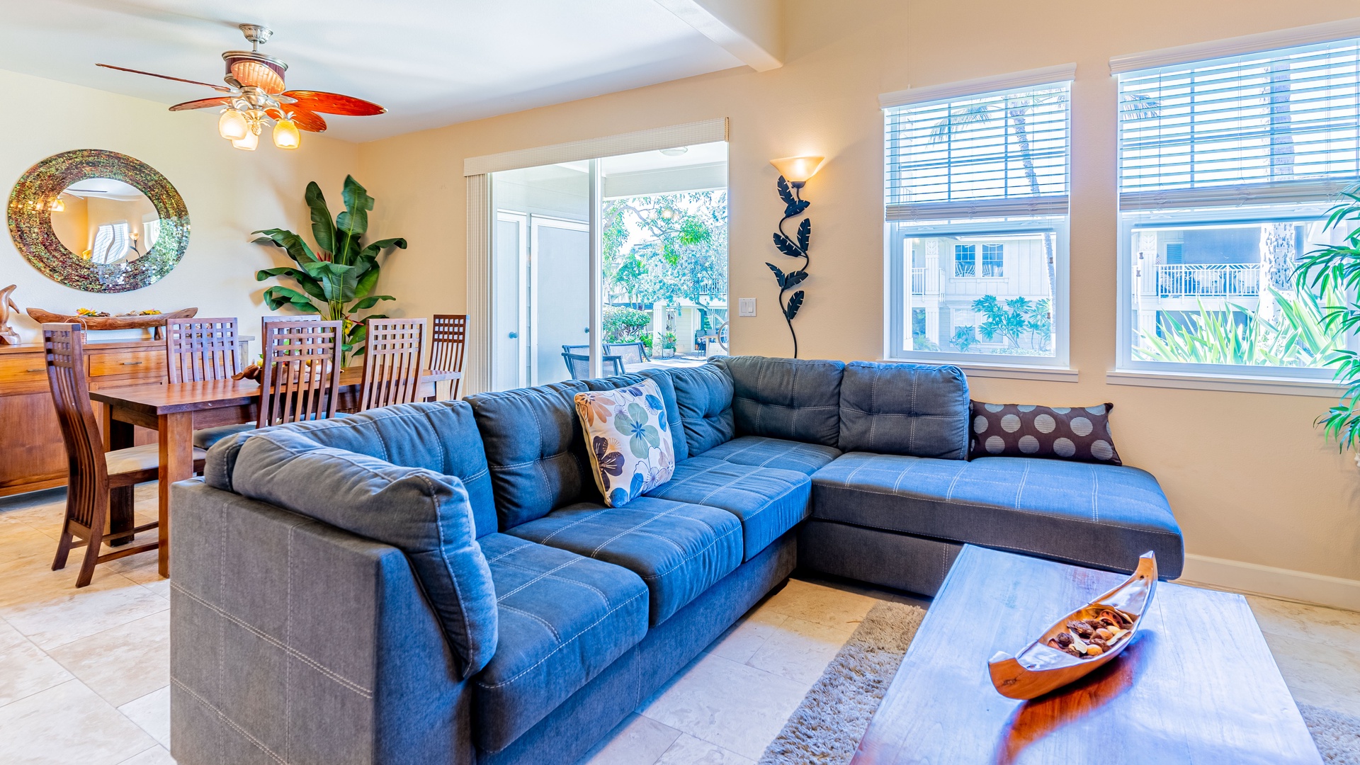 Kapolei Vacation Rentals, Ko Olina Kai 1033C - There's plenty of seating for game night!