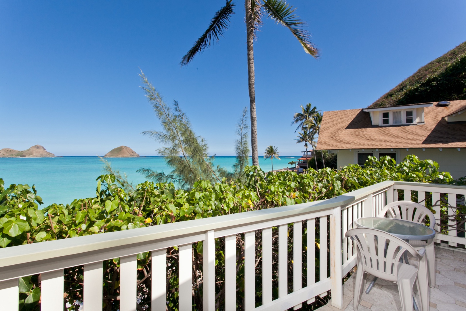 Kailua Vacation Rentals, Hale Kainalu* - Enjoy the island breeze under towering palm trees