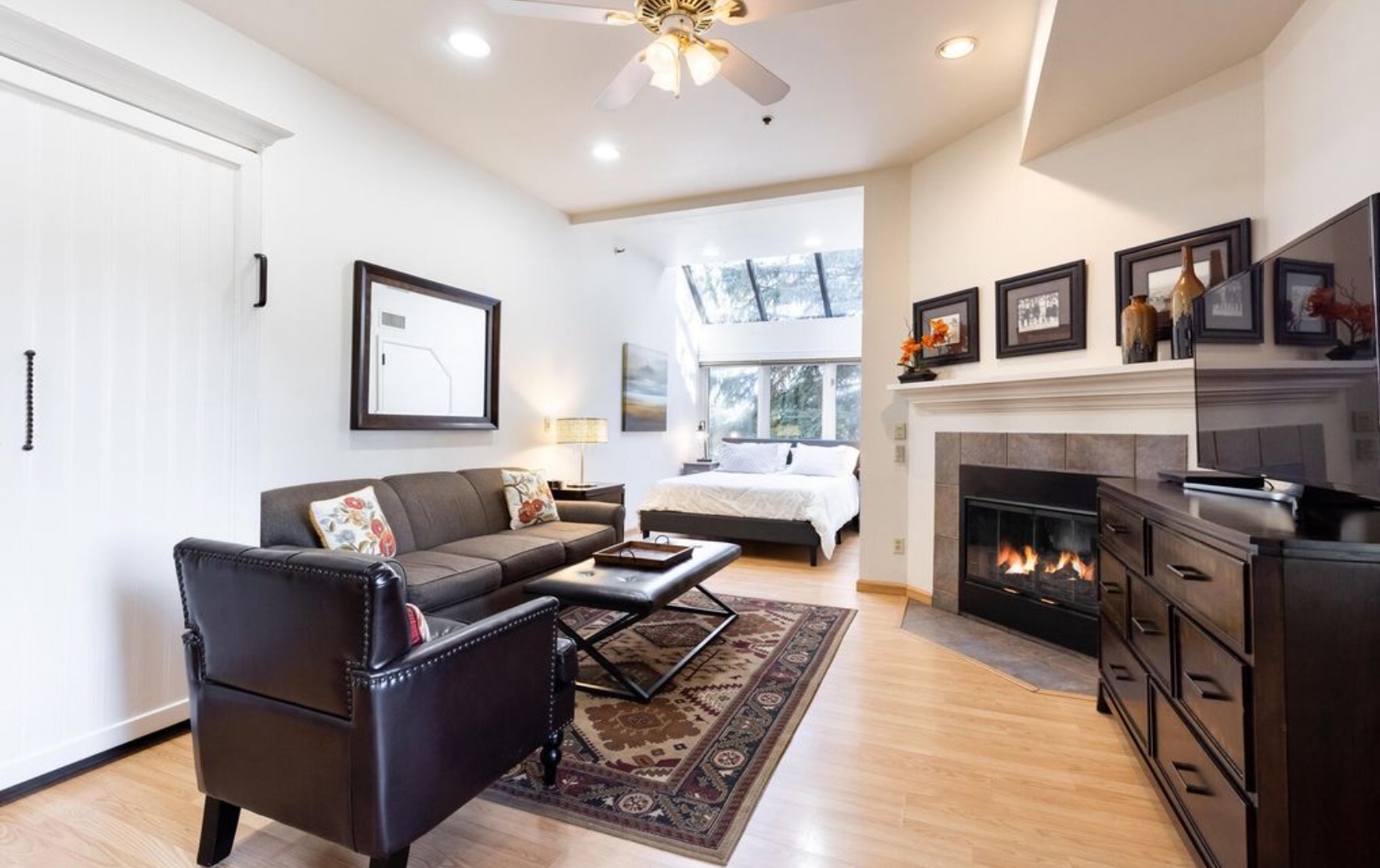 Park City Vacation Rentals, Studio Condo at The Lodge at Mountain Village - This bright, comfortable studio is big on location - Walk outside to enjoy world-class skiing at Park City Mountain Resort!