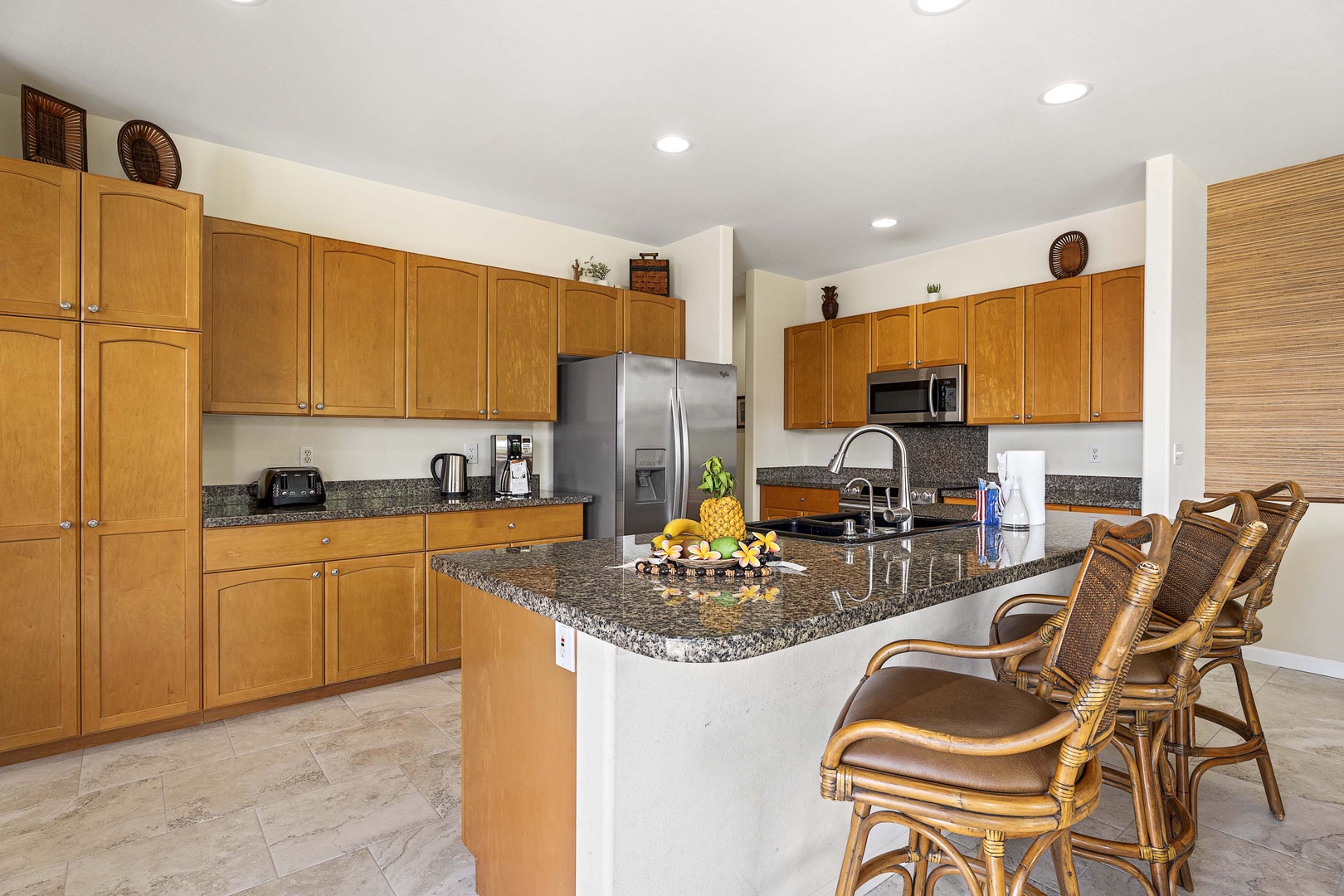 Kailua Kona Vacation Rentals, Kahakai Estates Hale - Gather, dine, and share moments at our kitchen's central stage.