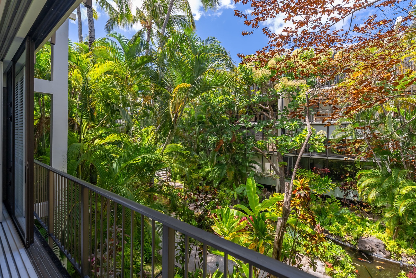 Honolulu Vacation Rentals, Kahala Beachfront Villa - More garden views!