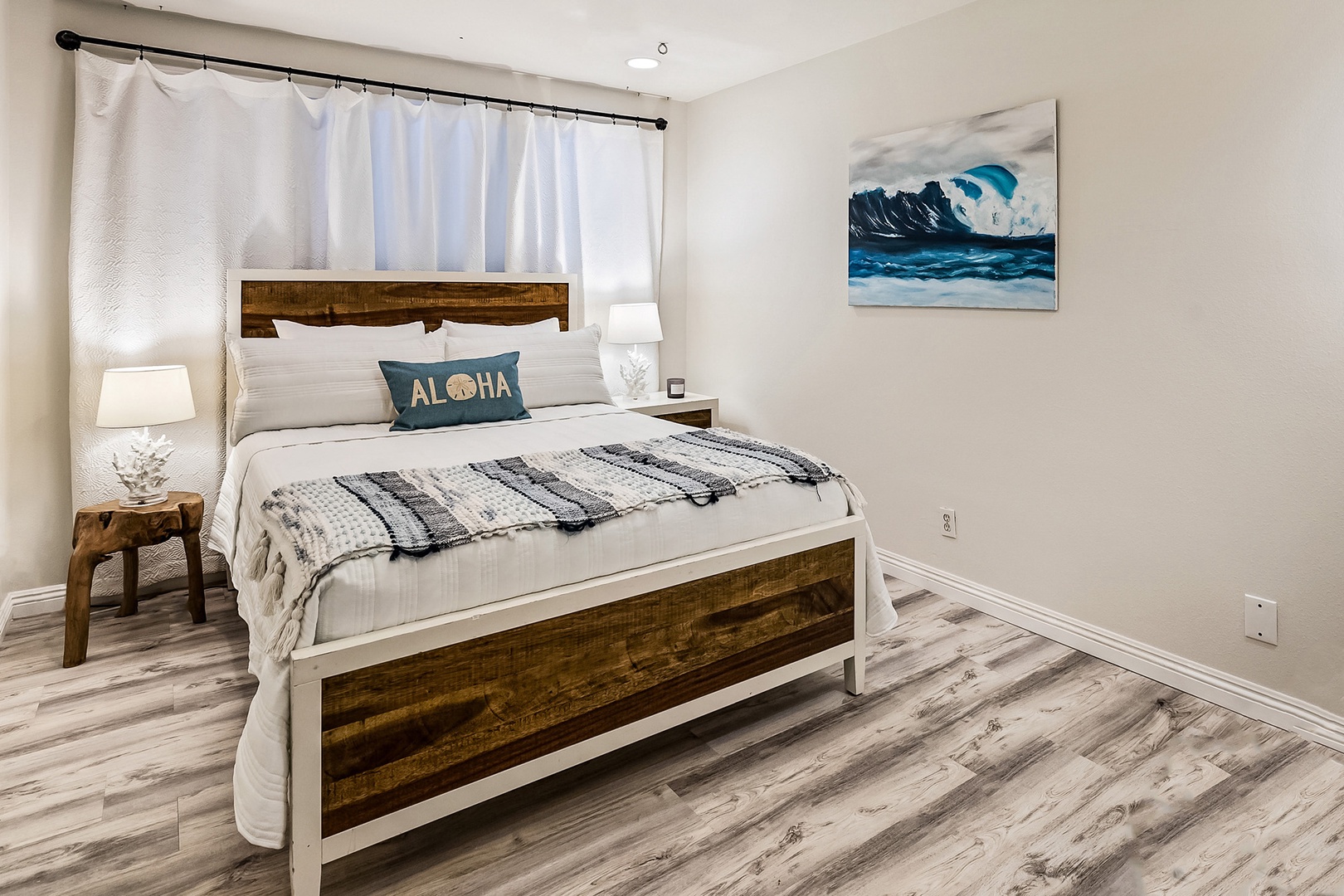 Honolulu Vacation Rentals, Hale Ho'omaha - Guest Bedroom 3 with queen bed