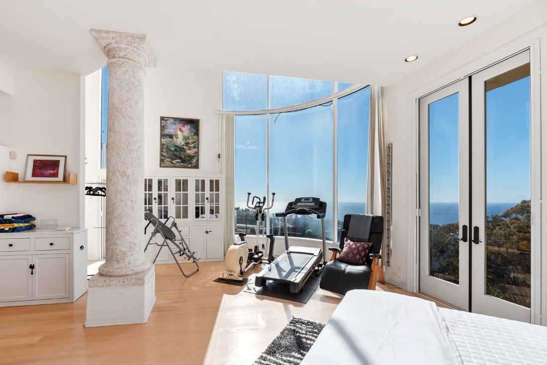 La Jolla Vacation Rentals, Sunset Villa I - Poolside bedroom has fitness equipment with spectacular panoramic views