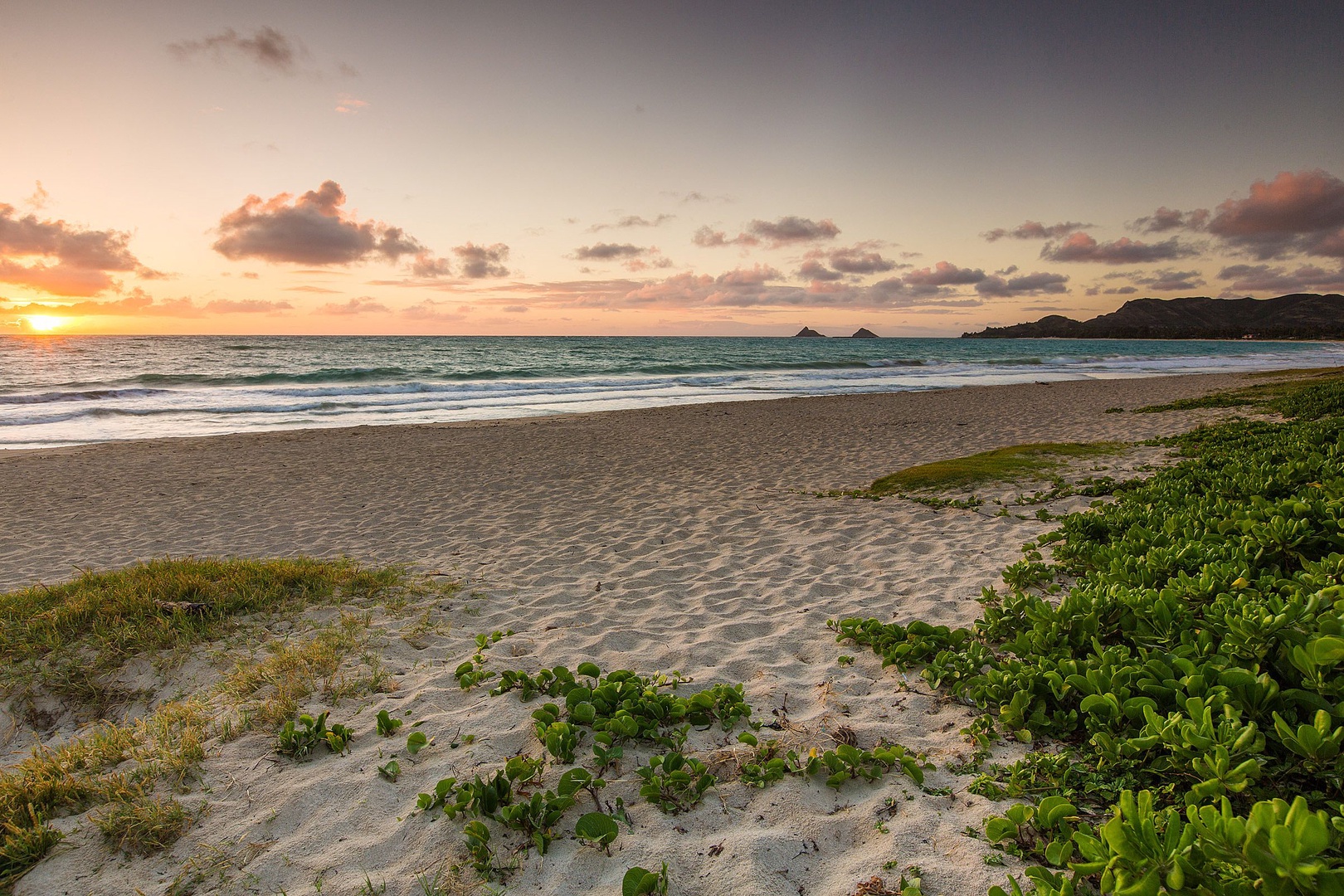 Kailua Vacation Rentals, Maluhia - Get lost in the tranquil beauty of Kailua Beach, where the soft white sand and crystal-clear water are the perfect backdrop for your next tropical adventure
