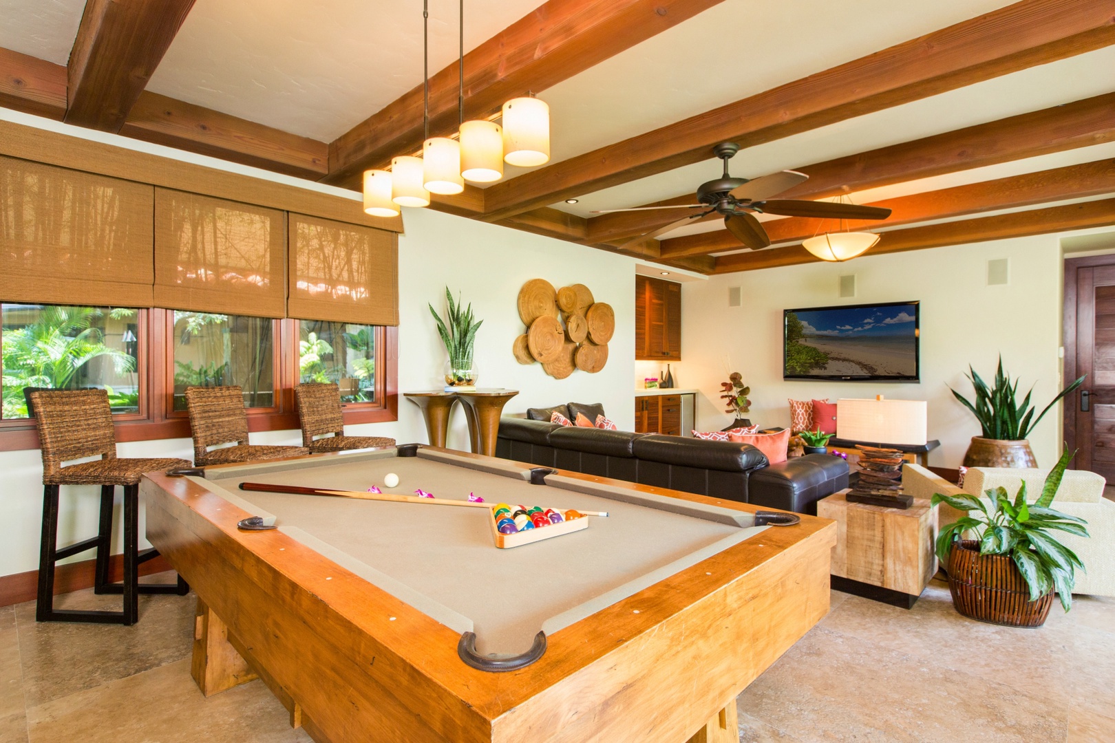 Honolulu Vacation Rentals, Banyan House 4 Bedroom - Game Room with Pool Table