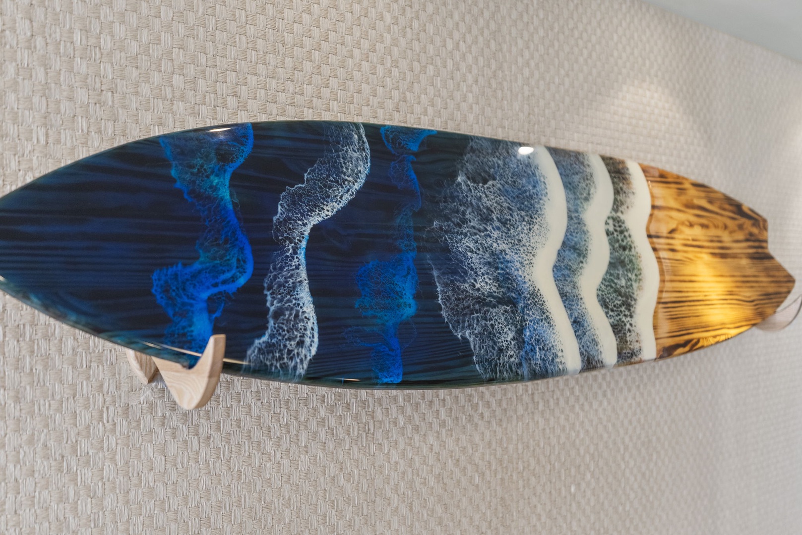 Honolulu Vacation Rentals, Hale Kaimana - Artistic surfboard decor adds a touch of island charm to the home.