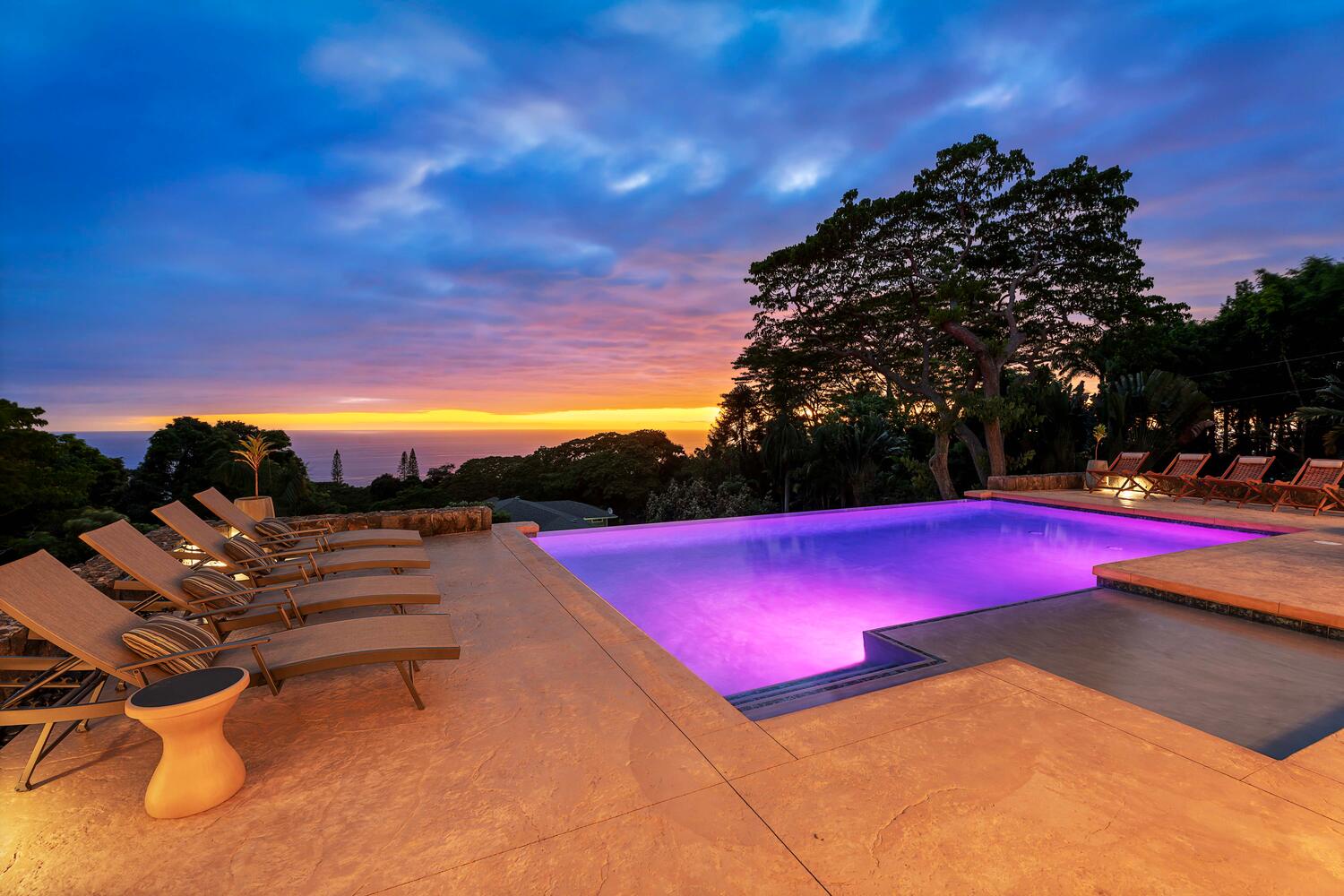 Kailua-Kona Vacation Rentals, Hale Joli - Serene evening views.