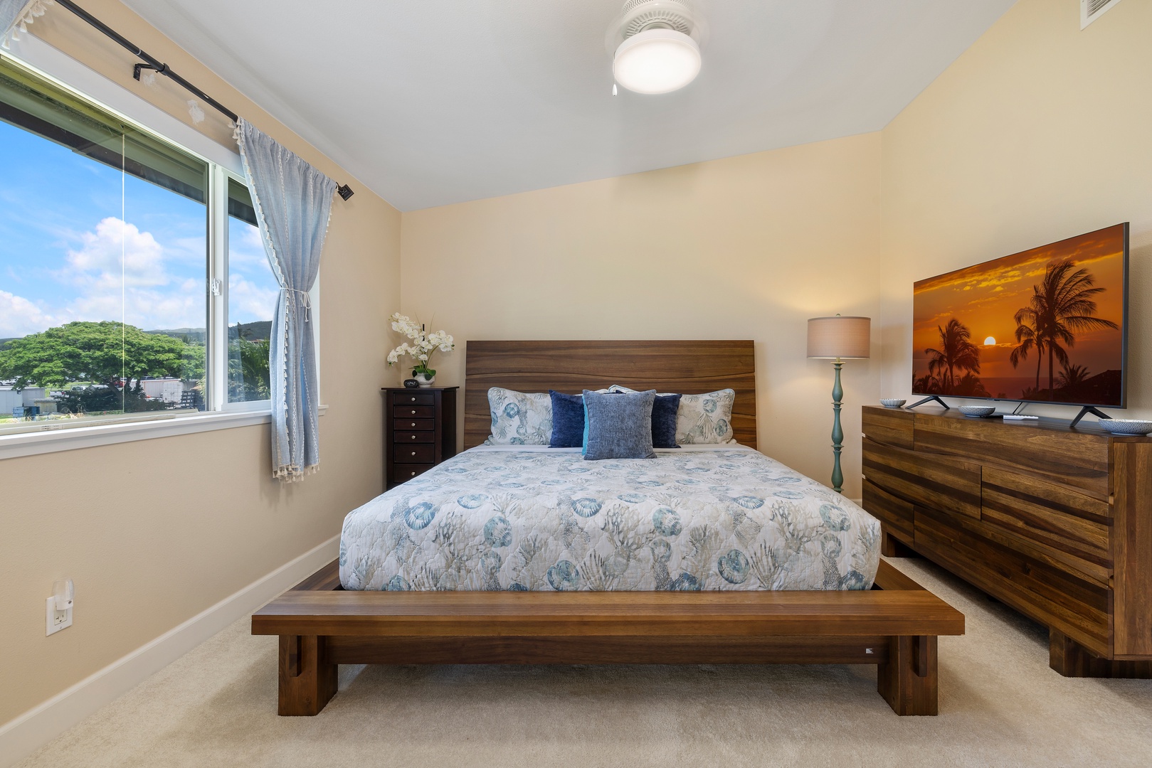 Kapolei Vacation Rentals, Hillside Villas 1498-3 - Rest easy in the comfortable king-sized bed.