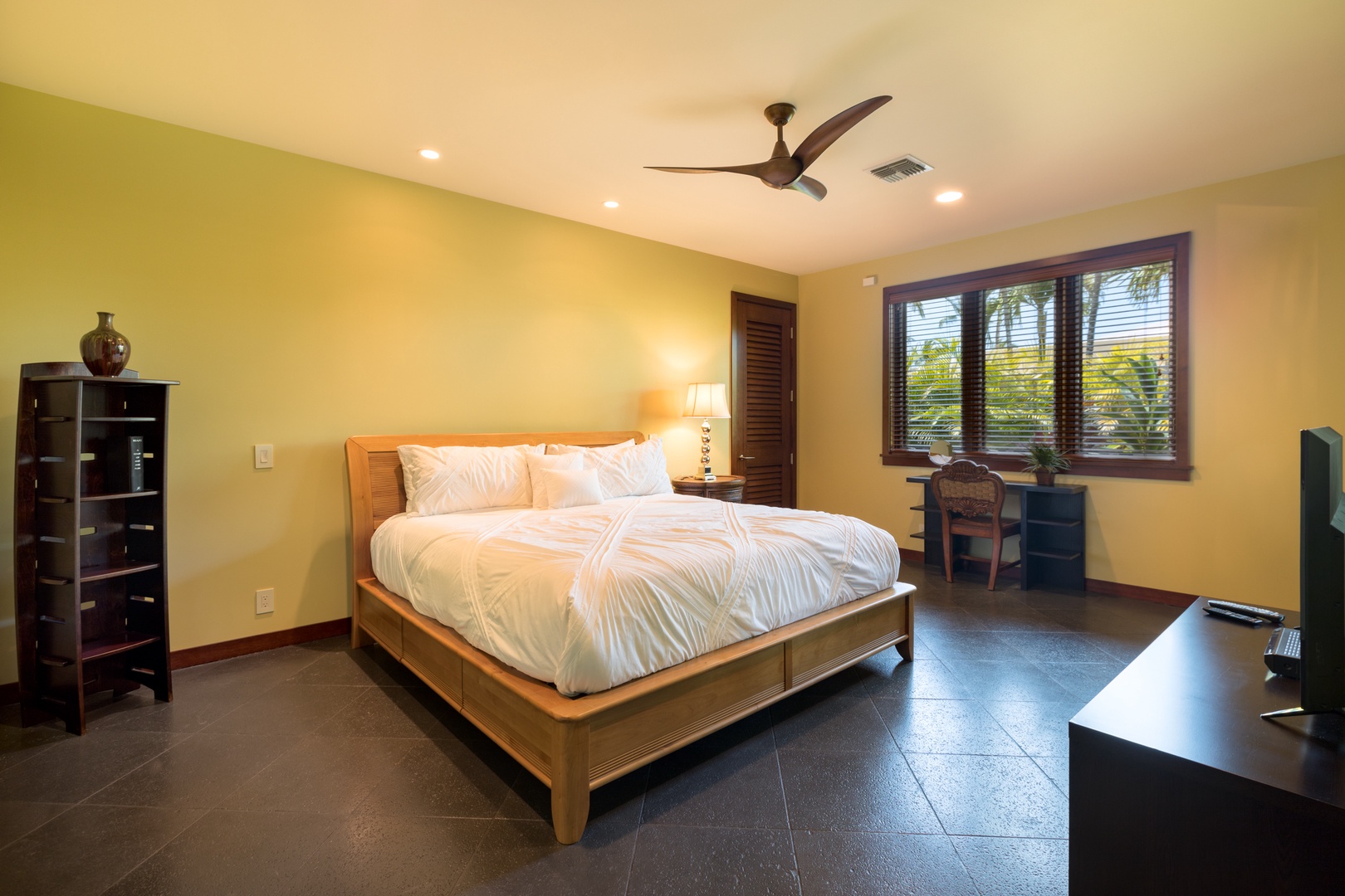 Kamuela Vacation Rentals, Blue Lagoon* - Guest Bedroom #5