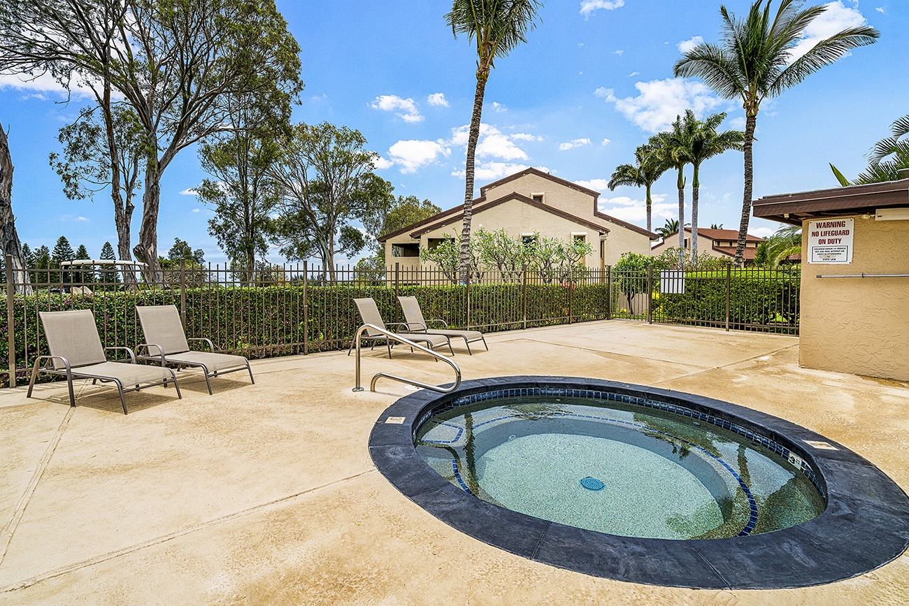 Waikoloa Vacation Rentals, Waikoloa Villas F-100 - 1 of two hot tubs at the complex!