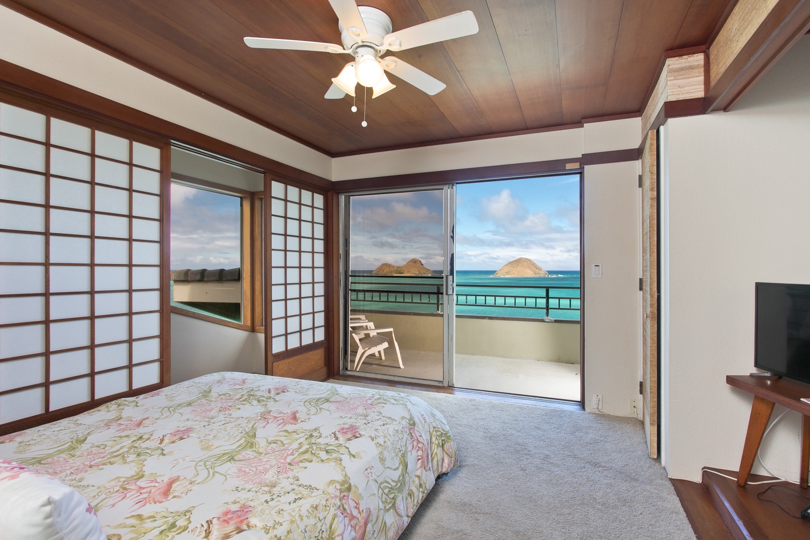 Kailua Vacation Rentals, Hale Kolea* - Guest bedroom 3 with a king bed and private lanai and amazing views.