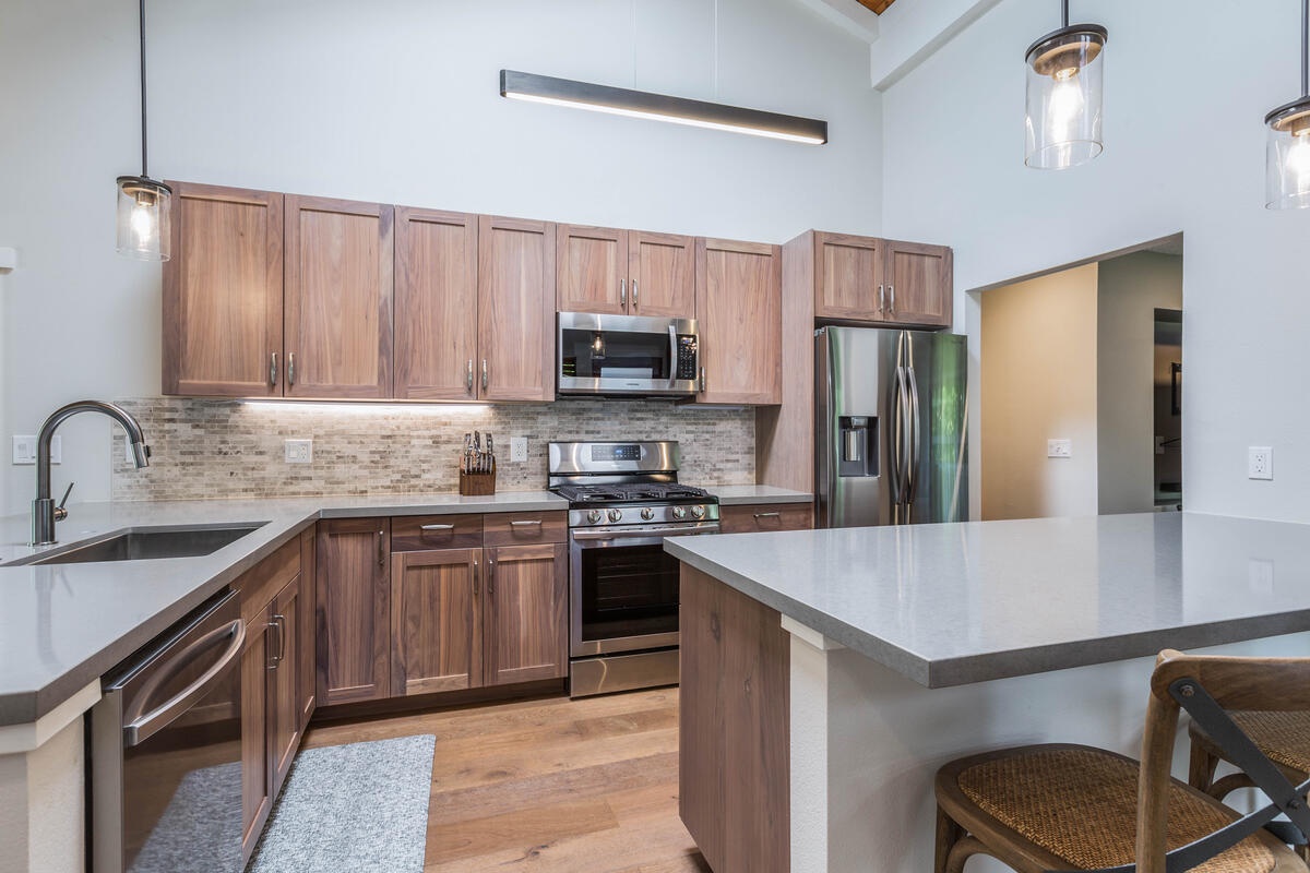 Princeville Vacation Rentals, Lani Oasis - Stainless steel appliances in the large, spacious kitchen.