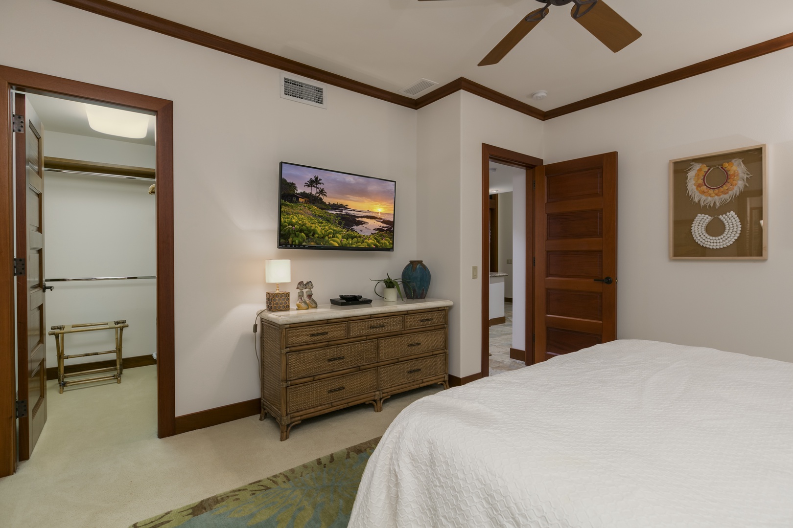 Kamuela Vacation Rentals, Villages at Mauna Lani Resort Unit # 728 - Walk In Closet, TV and your own Bathroom