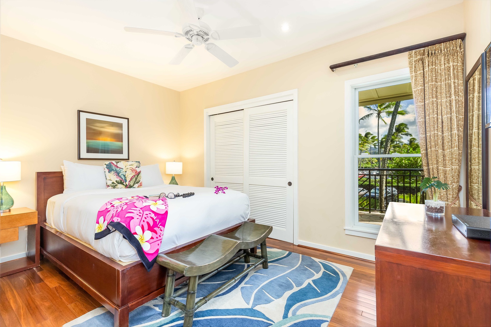 Kahuku Vacation Rentals, Turtle Bay Villas 205/206 - Guest bedroom with king bed and tv