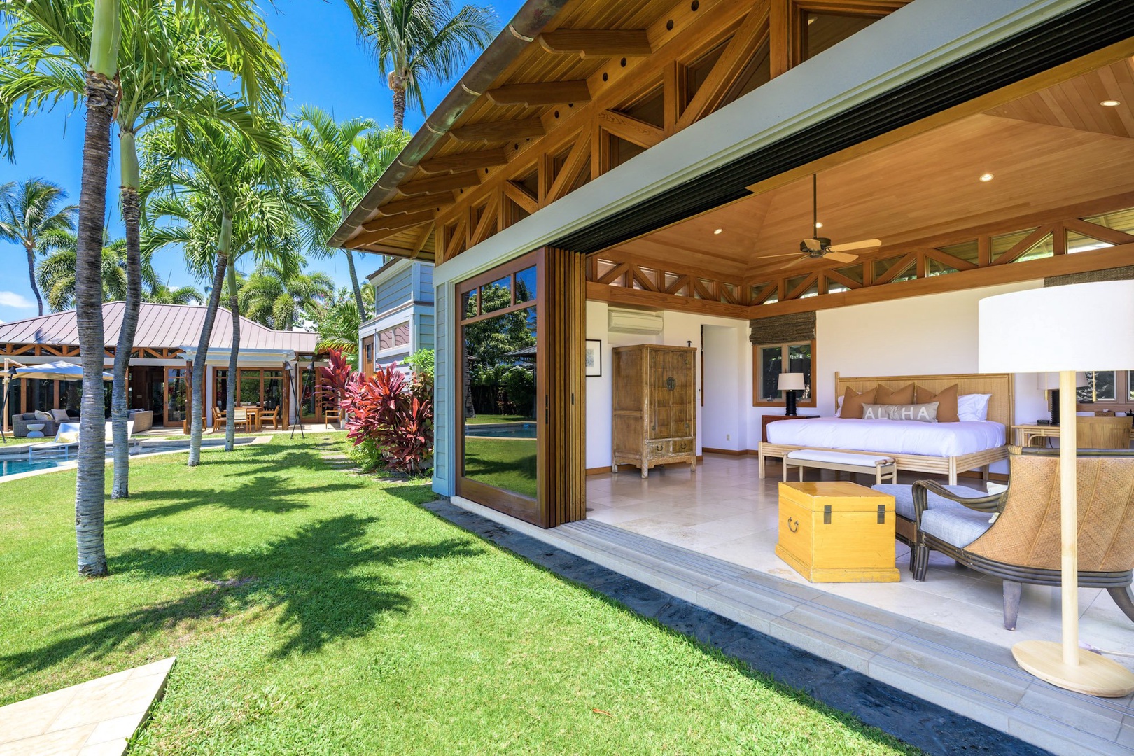 Kamuela Vacation Rentals, 3BD Na Hale 3 at Pauoa Beach Club at Mauna Lani Resort - The primary suite opening directly to the pool for seamless indoor-outdoor living.