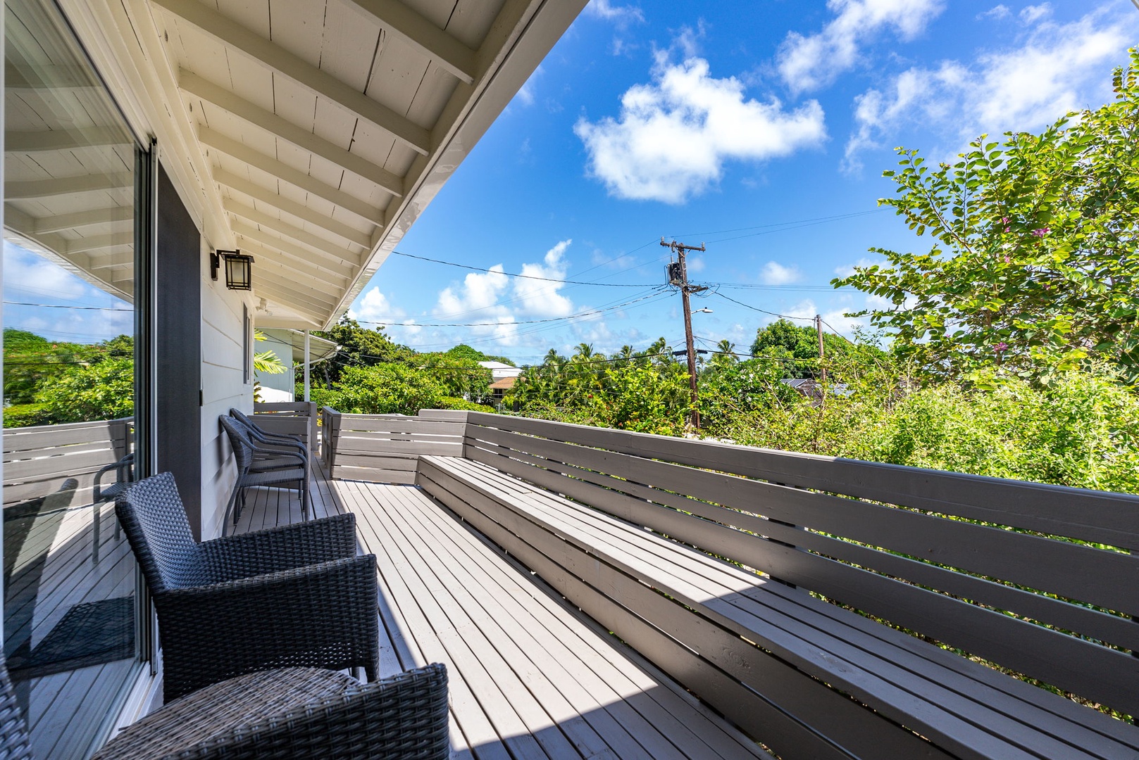 Kailua Vacation Rentals, Hale Alapi'i Lanikai Getaway - Enjoy the fresh air and scenic views from this spacious lanai, designed with ample seating.