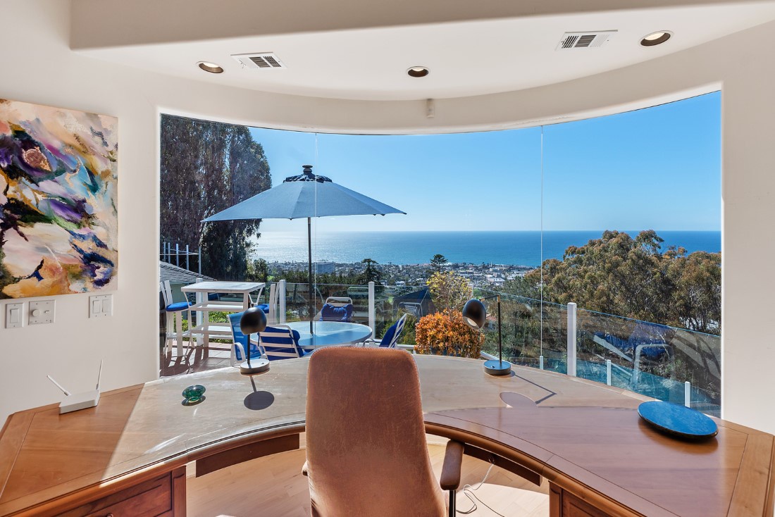 La Jolla Vacation Rentals, Sunset Villa I - Desk area with a view