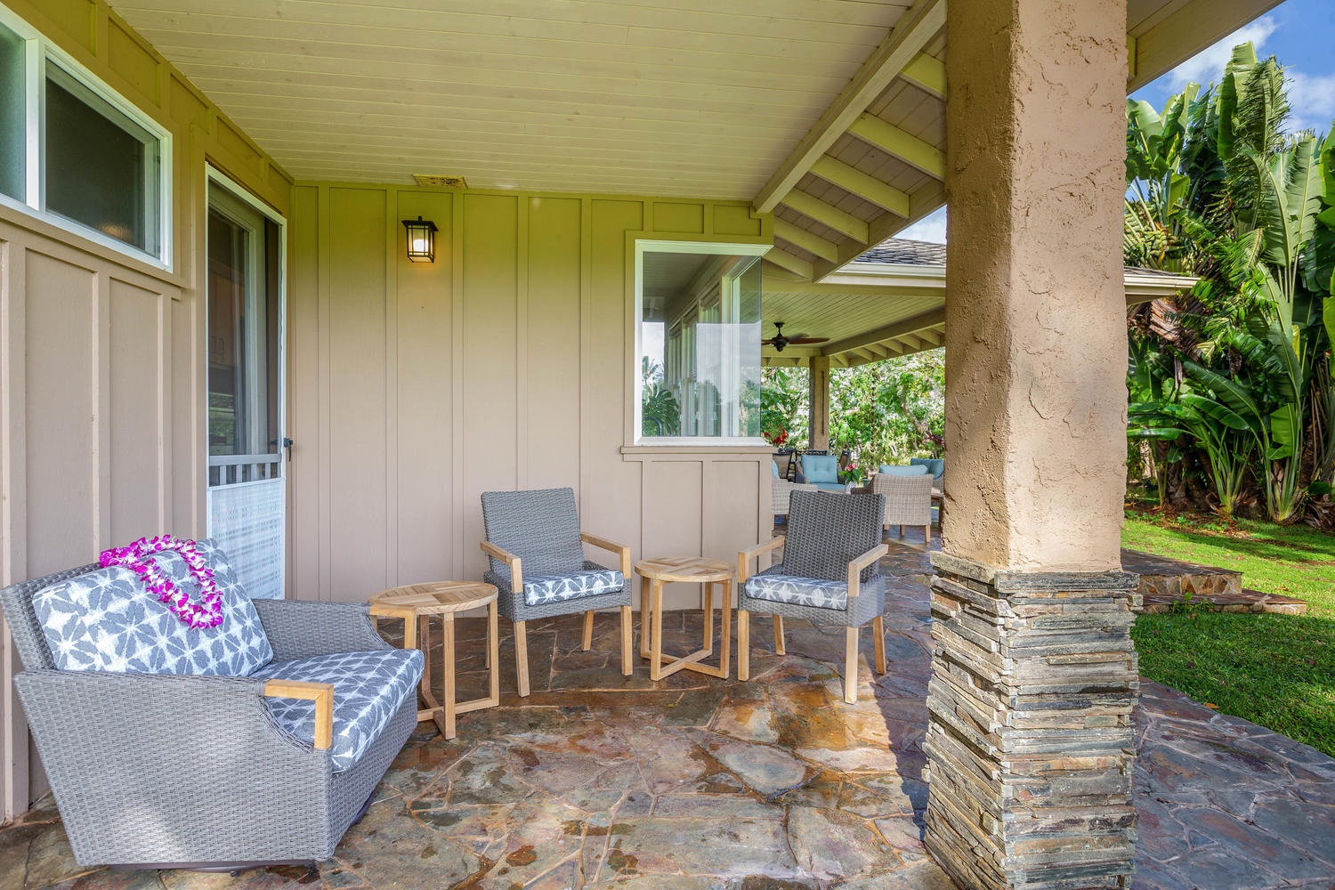 Princeville Vacation Rentals, Pohaku Villa - Private lanai