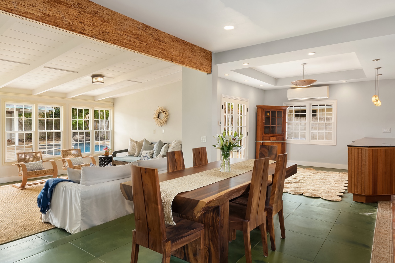 Honolulu Vacation Rentals, Kahala Seaside - Dining Table and Living Room