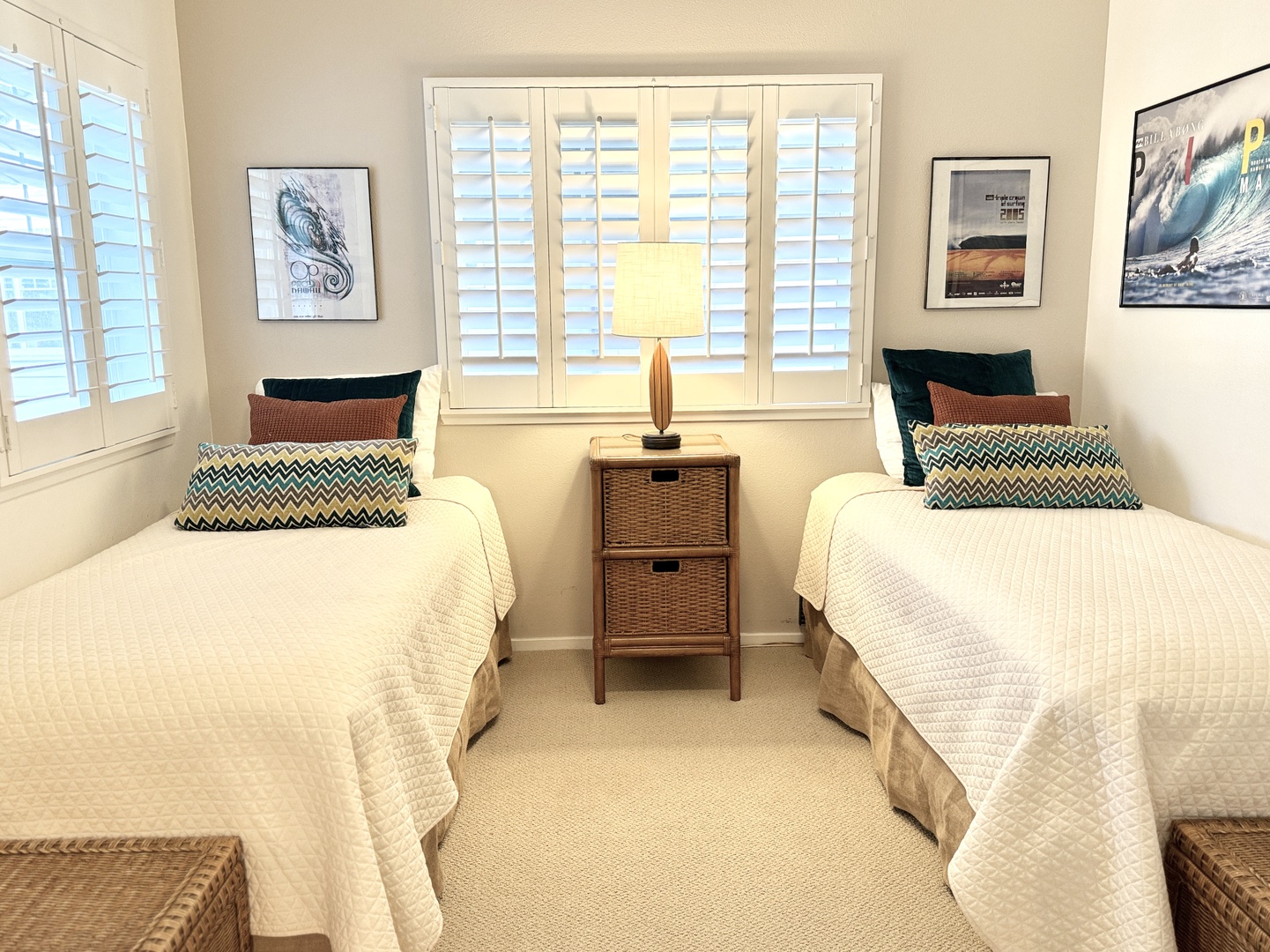 Kapolei Vacation Rentals, Coconut Plantation 1074-1 - Relax in the upstair fourth guest bedroom with twin beds.