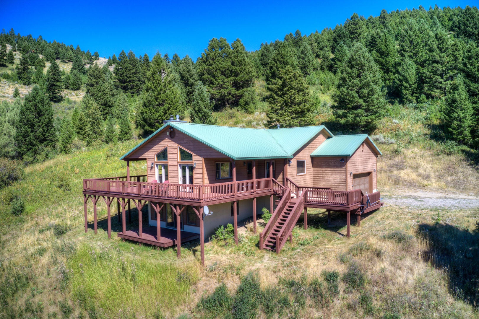 Bozeman Vacation Rentals, The Canyon Lookout - Private and Spacious Nature Sanctuary