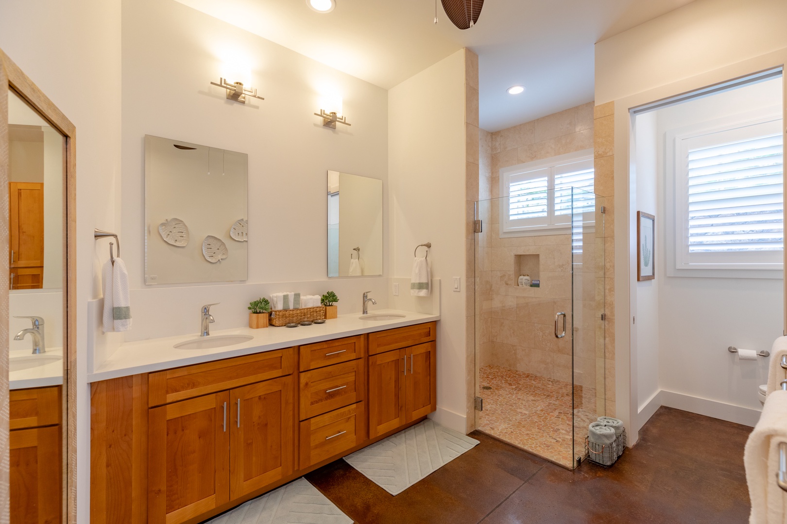 Kailua Vacation Rentals, Lanikai Breeze - Primary Bathroom