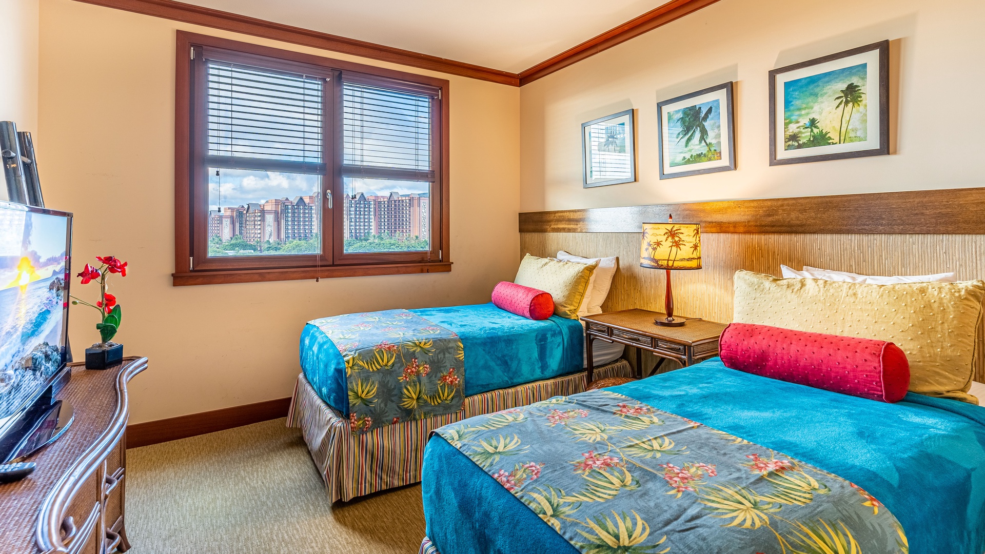 Kapolei Vacation Rentals, Ko Olina Beach Villas B706 - The second guest bedroom has twin beds that can be converted in to a king upon request.