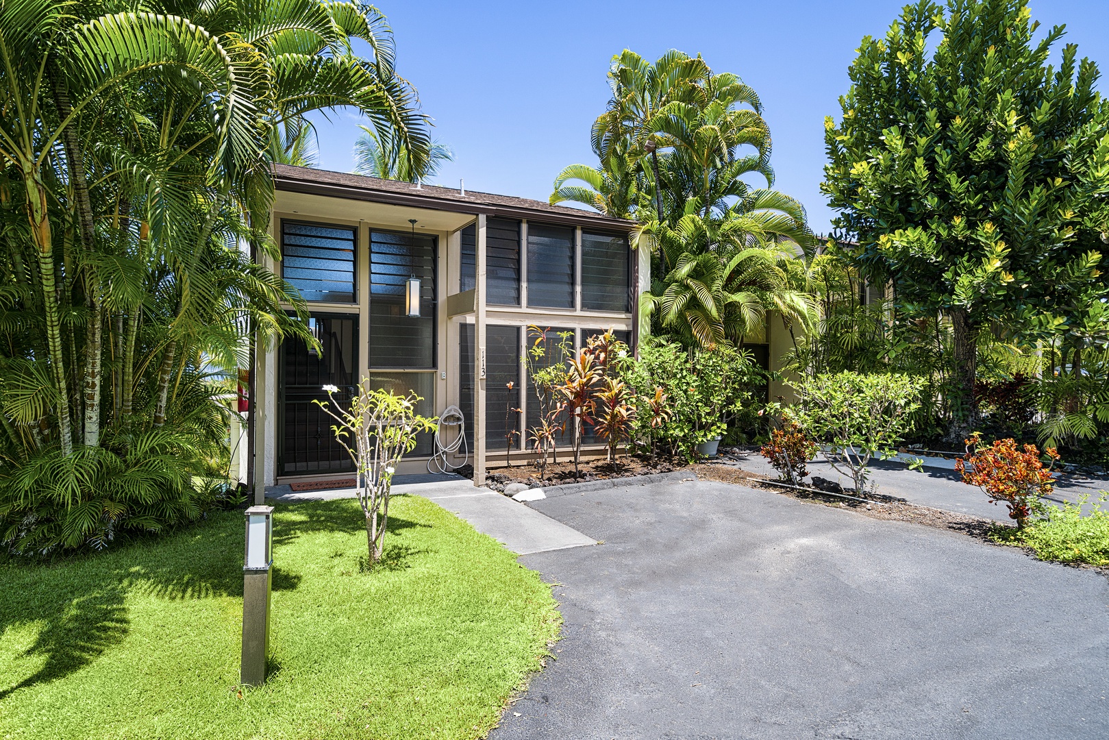 Kailua Kona Vacation Rentals, Keauhou Resort 113 - Keauhou Resort 113 Entrance with Parking stall right in front!