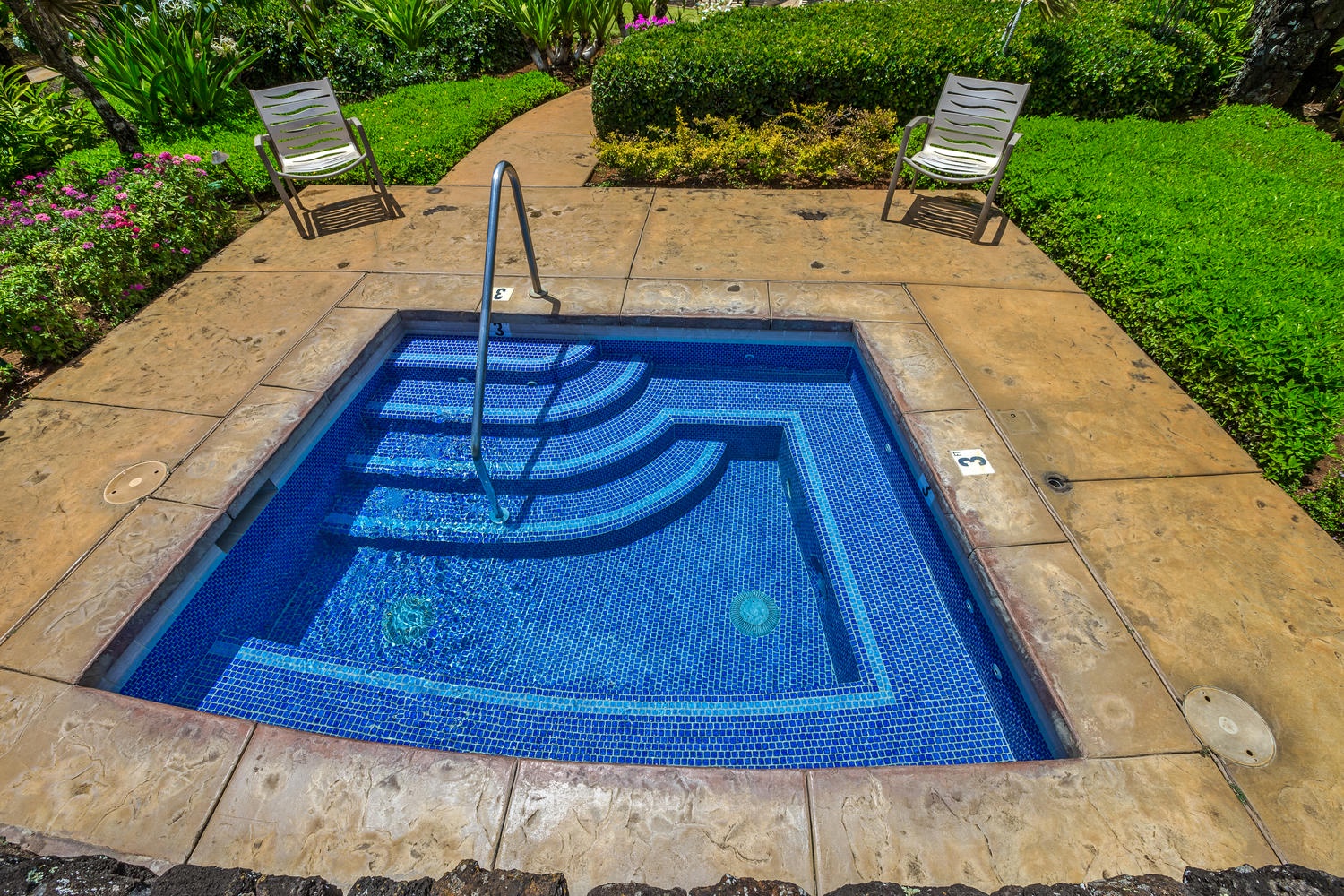 Princeville Vacation Rentals, Leilani Villa - Community hot tub