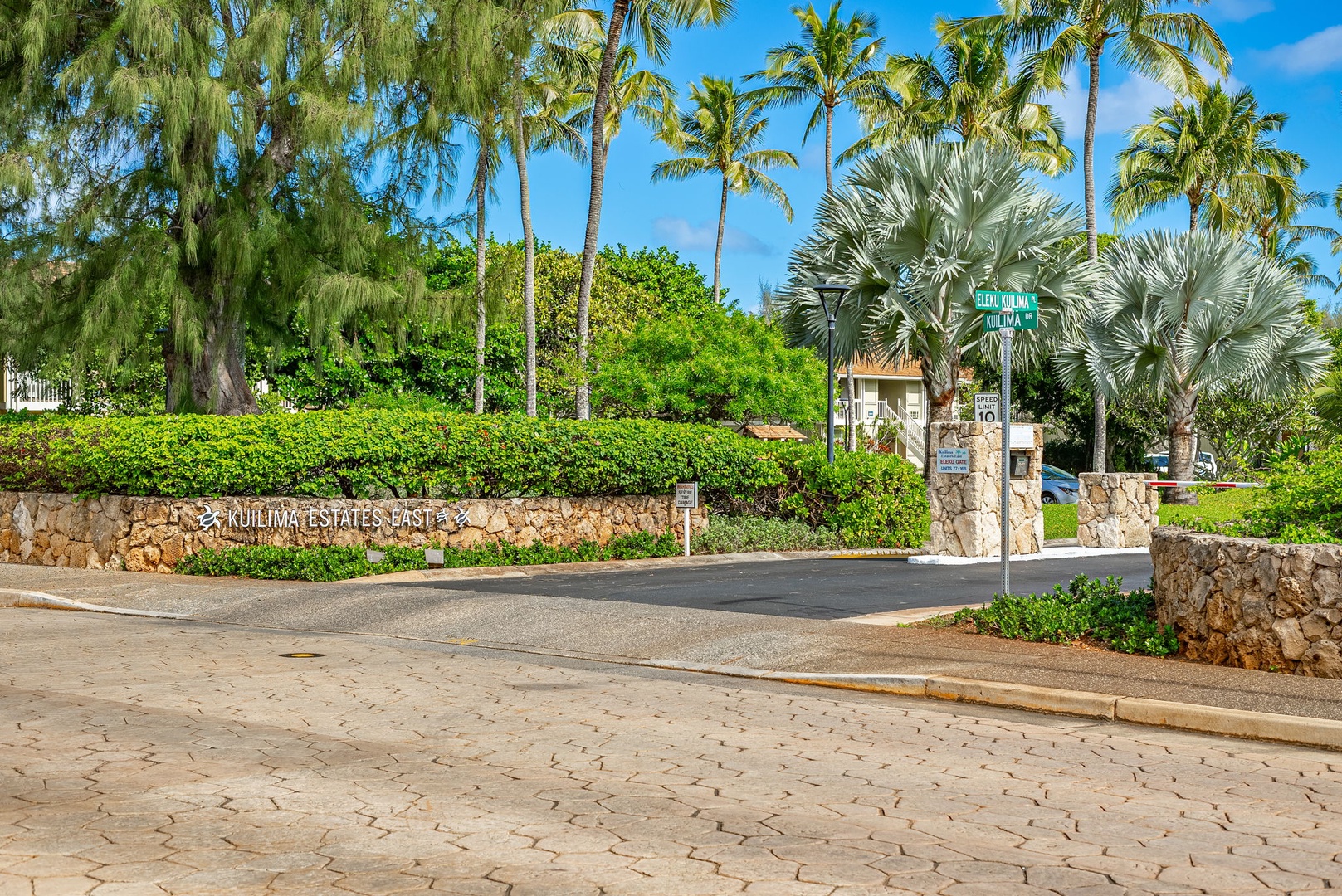 Kahuku Vacation Rentals, Kuilima Estates East #164 - Entrance to Kuilima Estates East