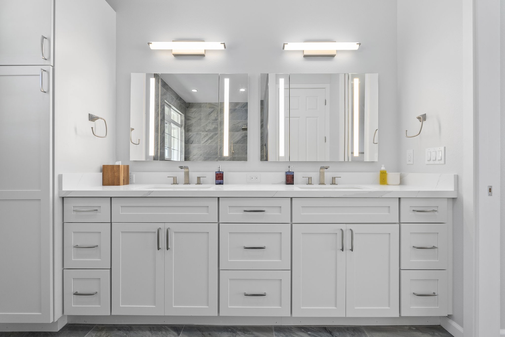 Waianae Vacation Rentals, Oceanfront Luxury Dream Estate - Double vanity en-suite bath with expansive counter space and framed mirrors for a polished finish.