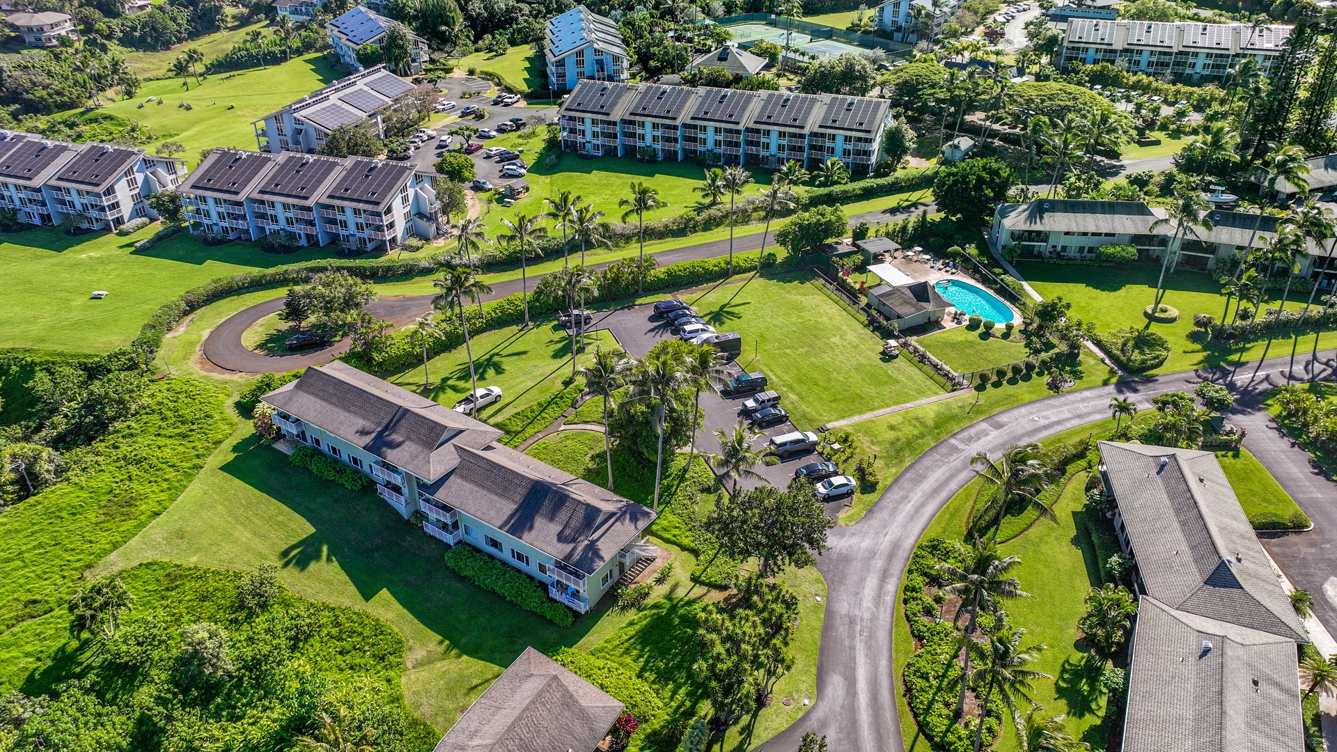 Princeville Vacation Rentals, Alii Kai 7201 - Parking options in front of the building.