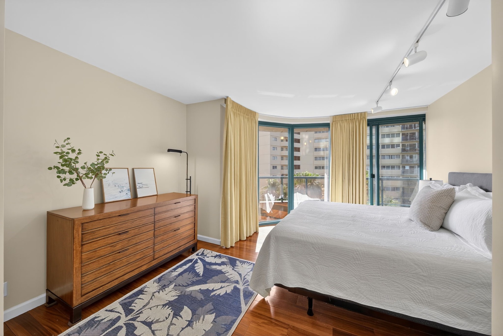 Honolulu Vacation Rentals, Island View at Waikiki Landmark - Wake slowly to soft natural light and skyline views from this serene bedroom retreat.