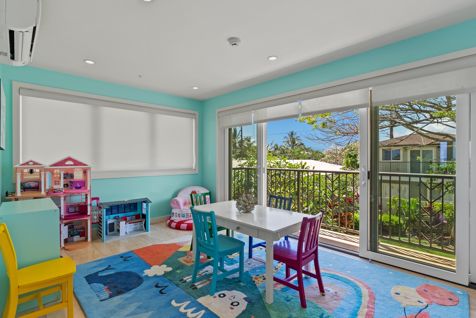 Waialua Vacation Rentals, Waialua Beachfront Getaway - Children play room