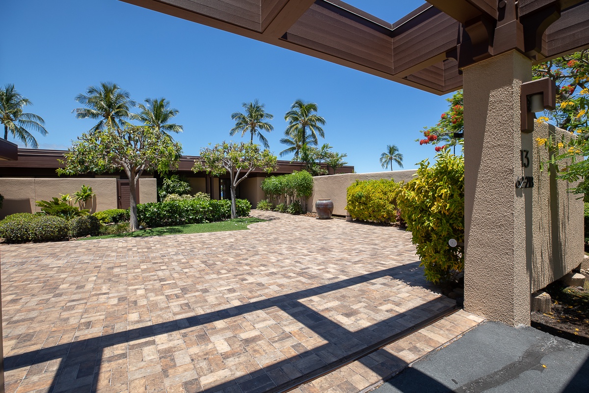 Kamuela Vacation Rentals, Mauna Kea Villas #13 - Private gated driveway welcomes you with security and style.
