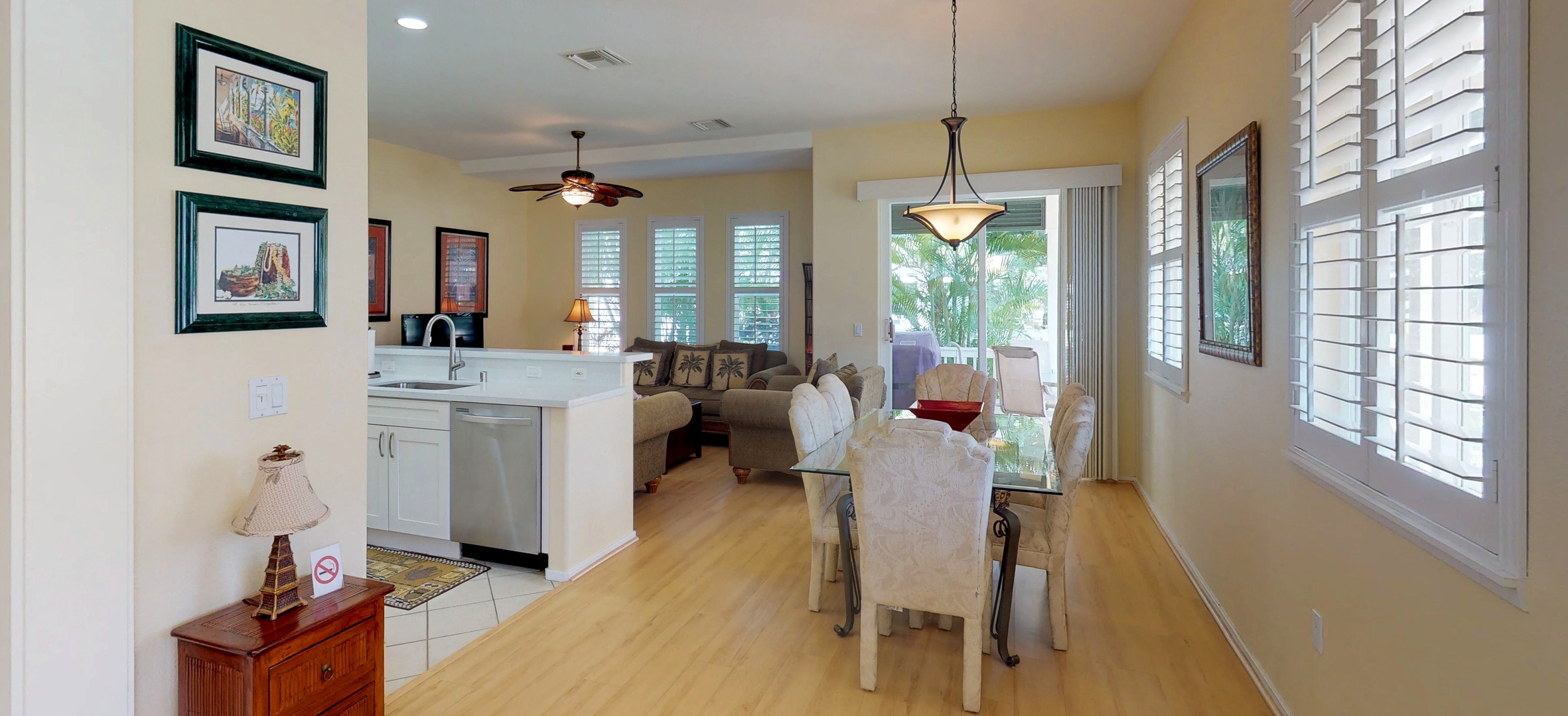 Kapolei Vacation Rentals, Coconut Plantation 1078-3 - Dine with a view and converse with the chef.