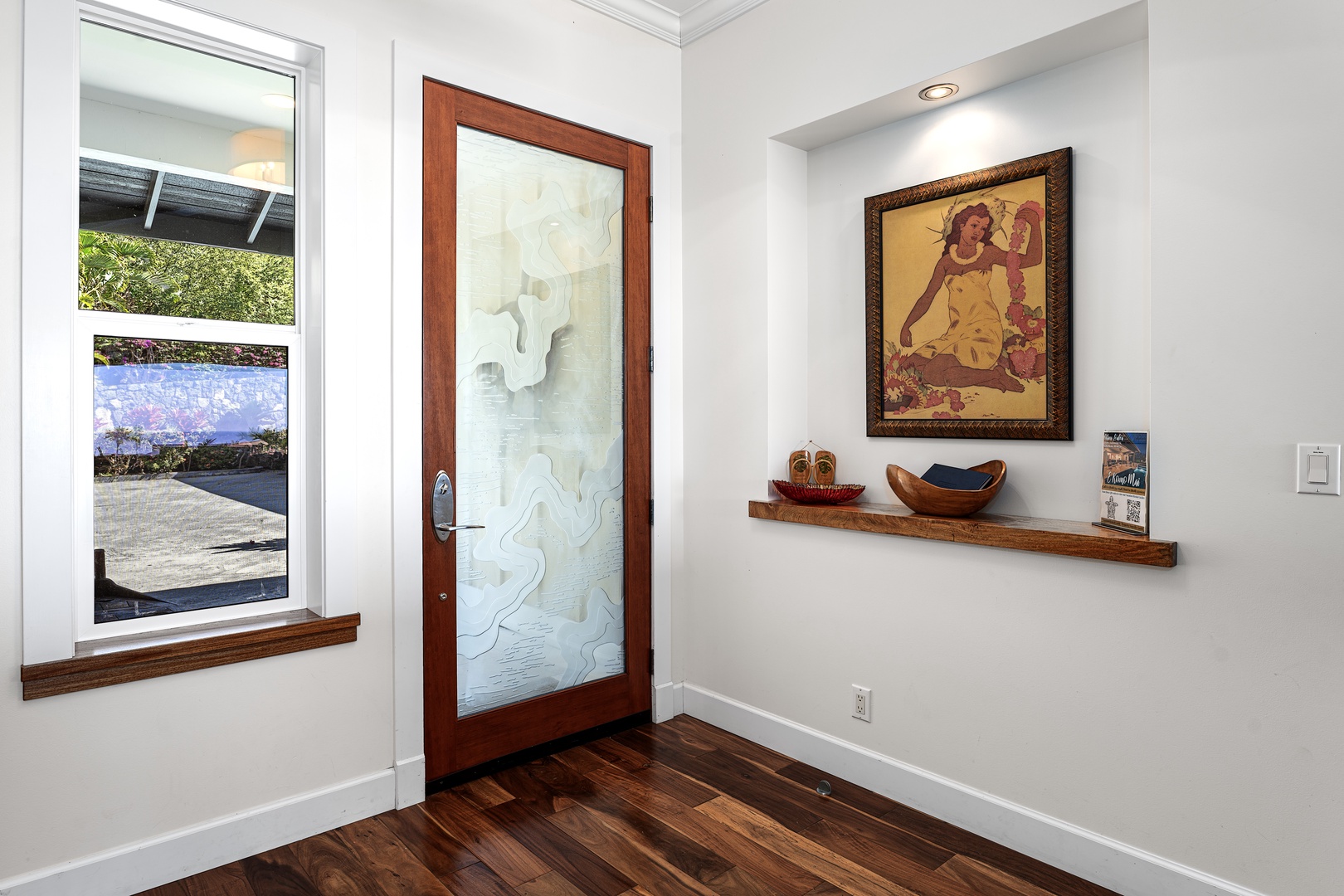 Kailua Kona Vacation Rentals, Ohana le'ale'a - Welcome home! This inviting foyer sets the tone for your tropical retreat.