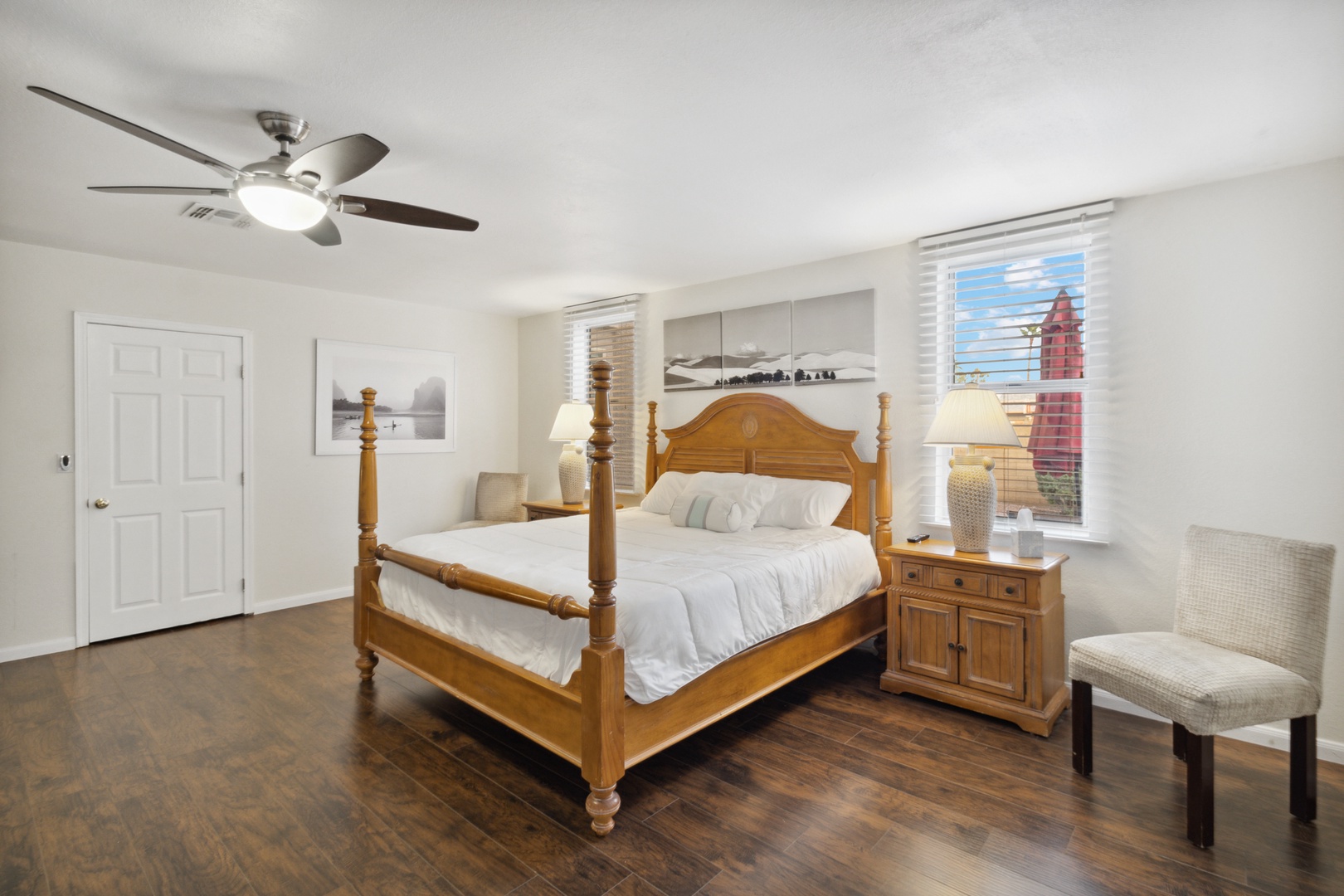 Scottsdale Vacation Rentals, OFB Thunderbird Retreat - Bedroom with King bed off living room